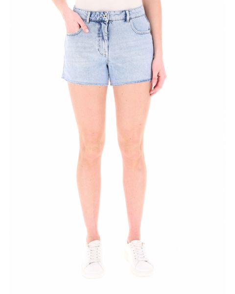 Shorts in jeans