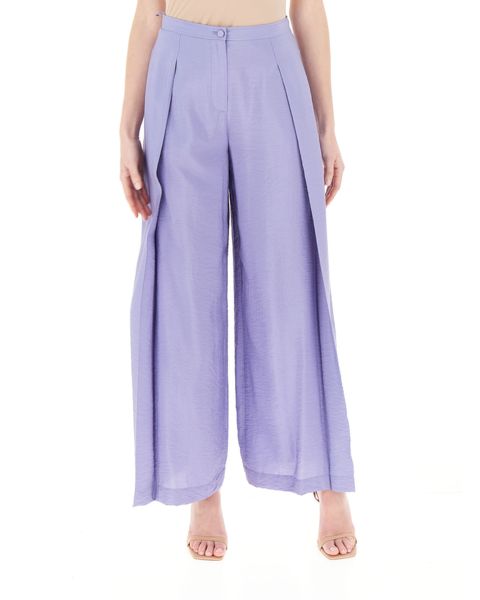 Pantalone con piega