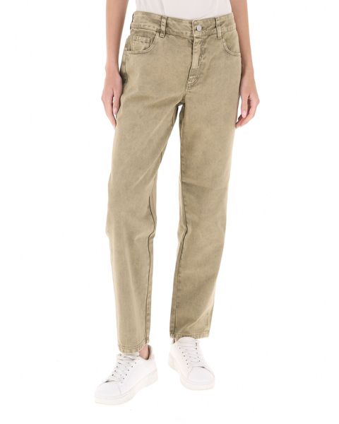 Jeans a sigaretta