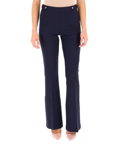 Pantalone flare