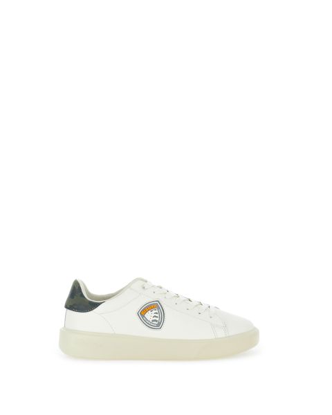 Sneakers con lacci