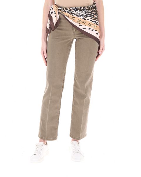 Jeans con foulard