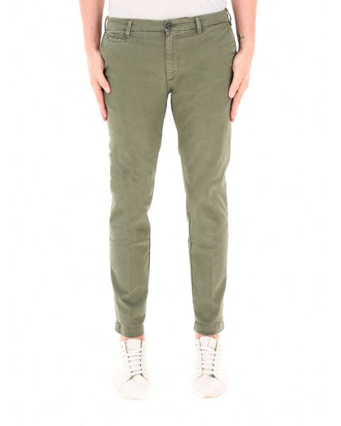 Pantalone chino