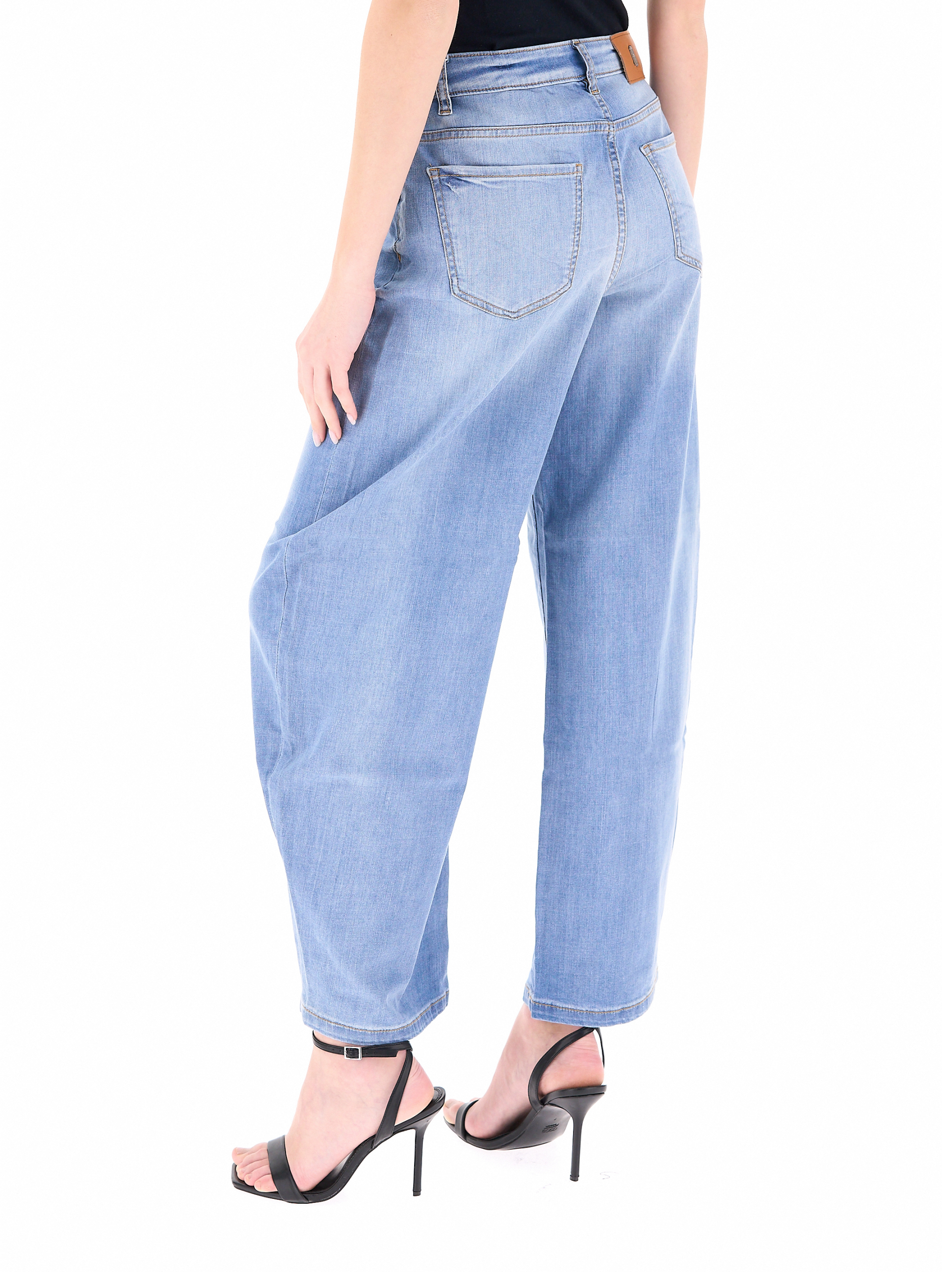 secondary product photo