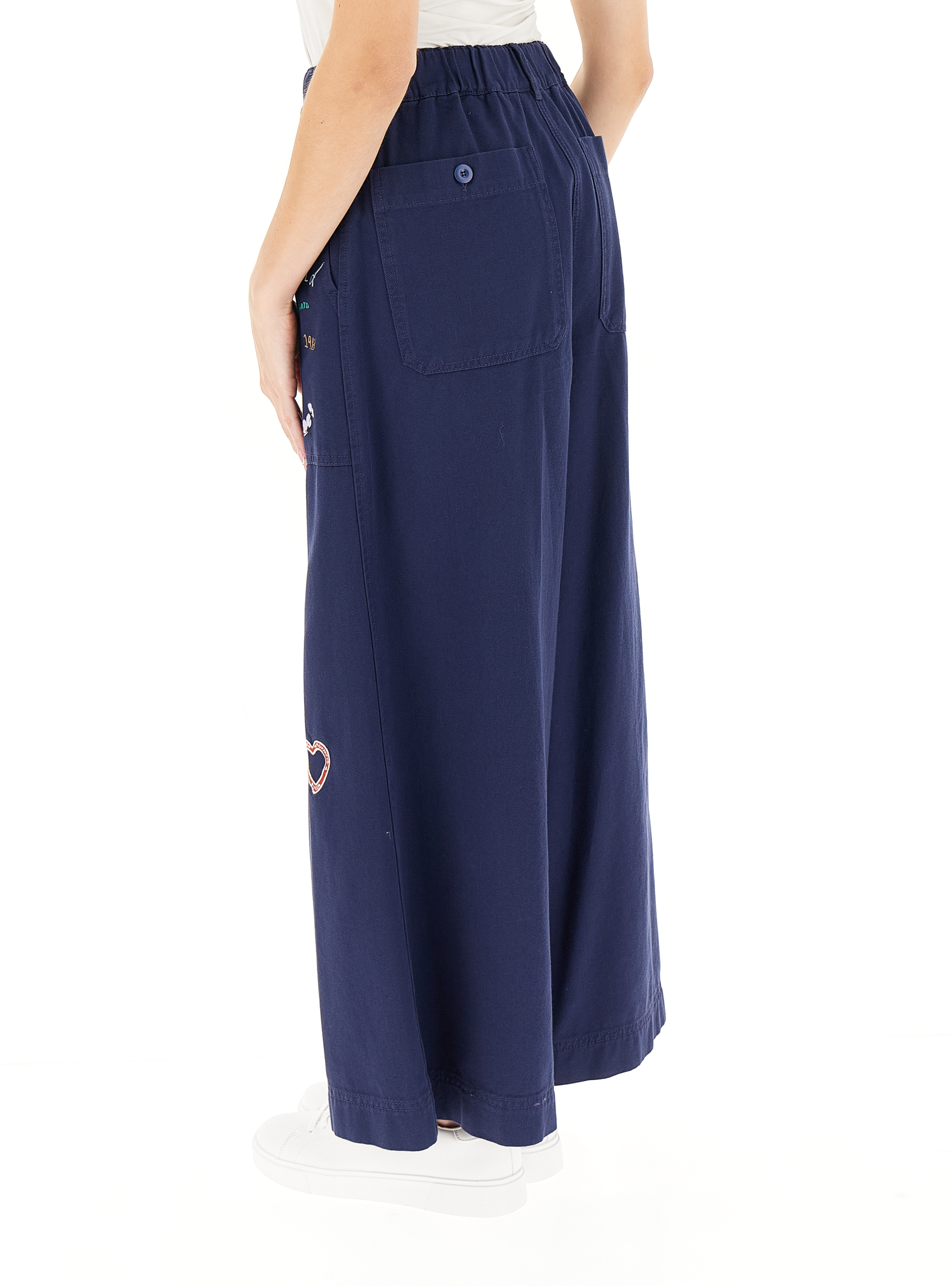 secondary product photo