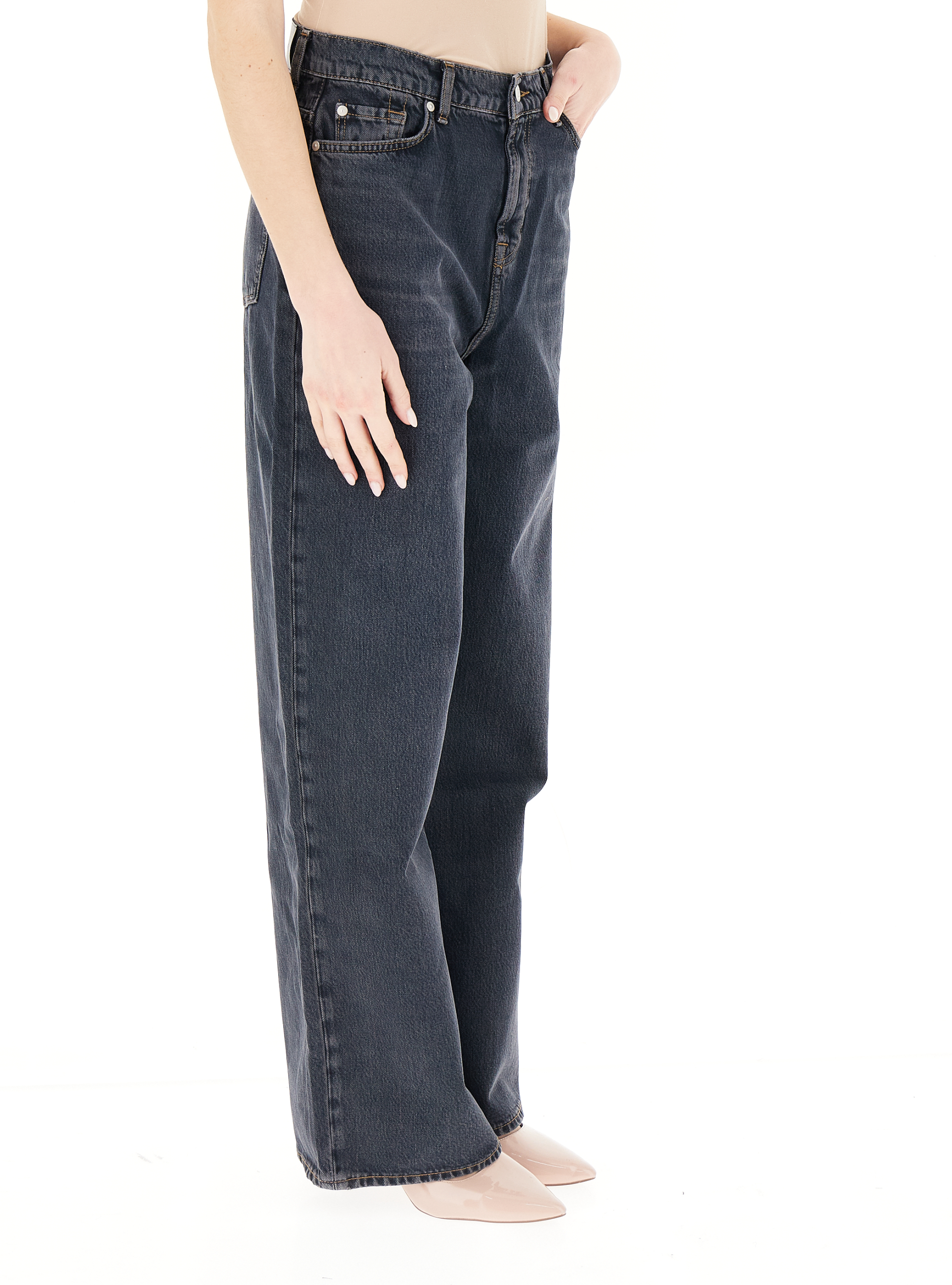 secondary product photo