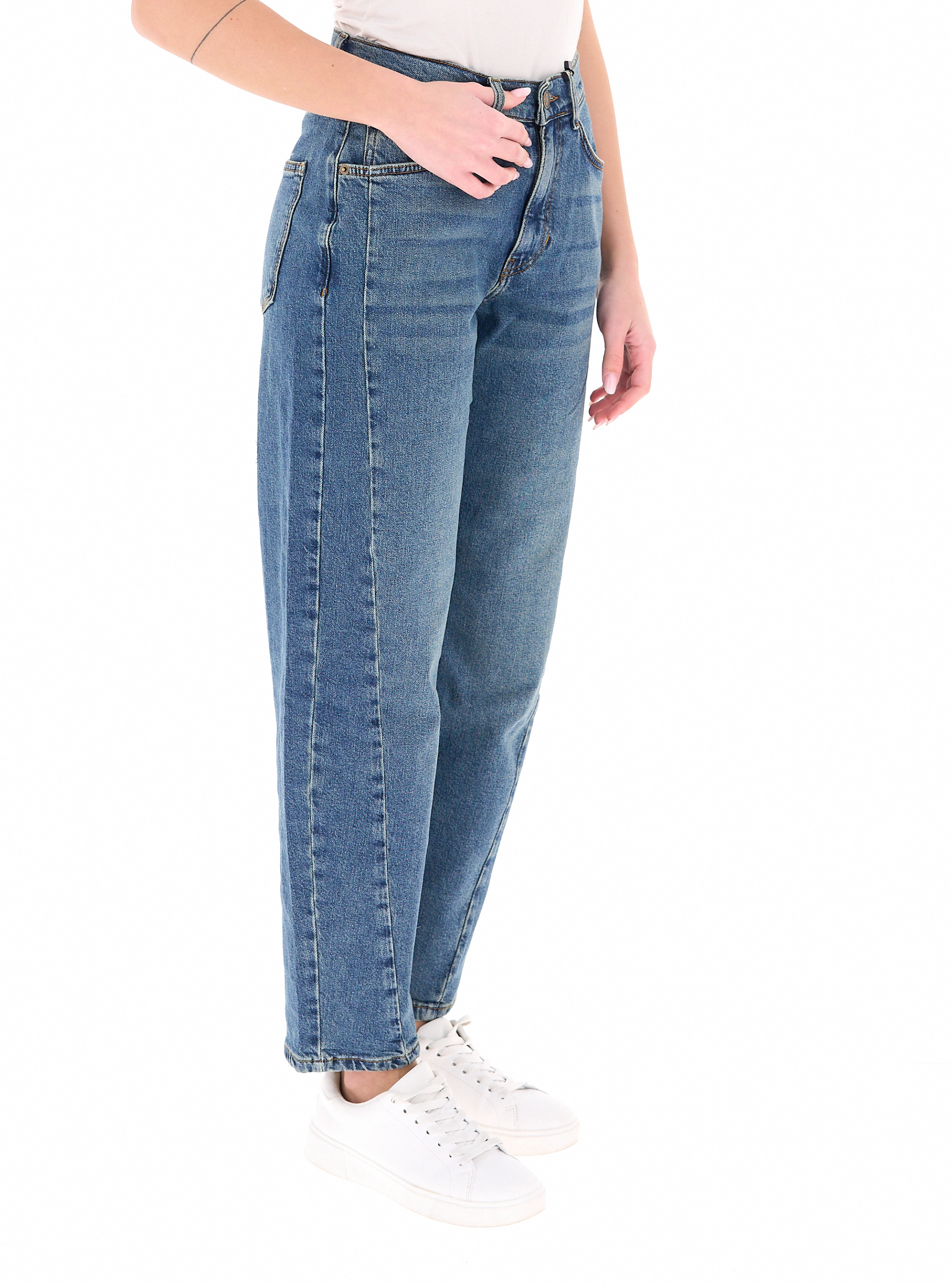 secondary product photo