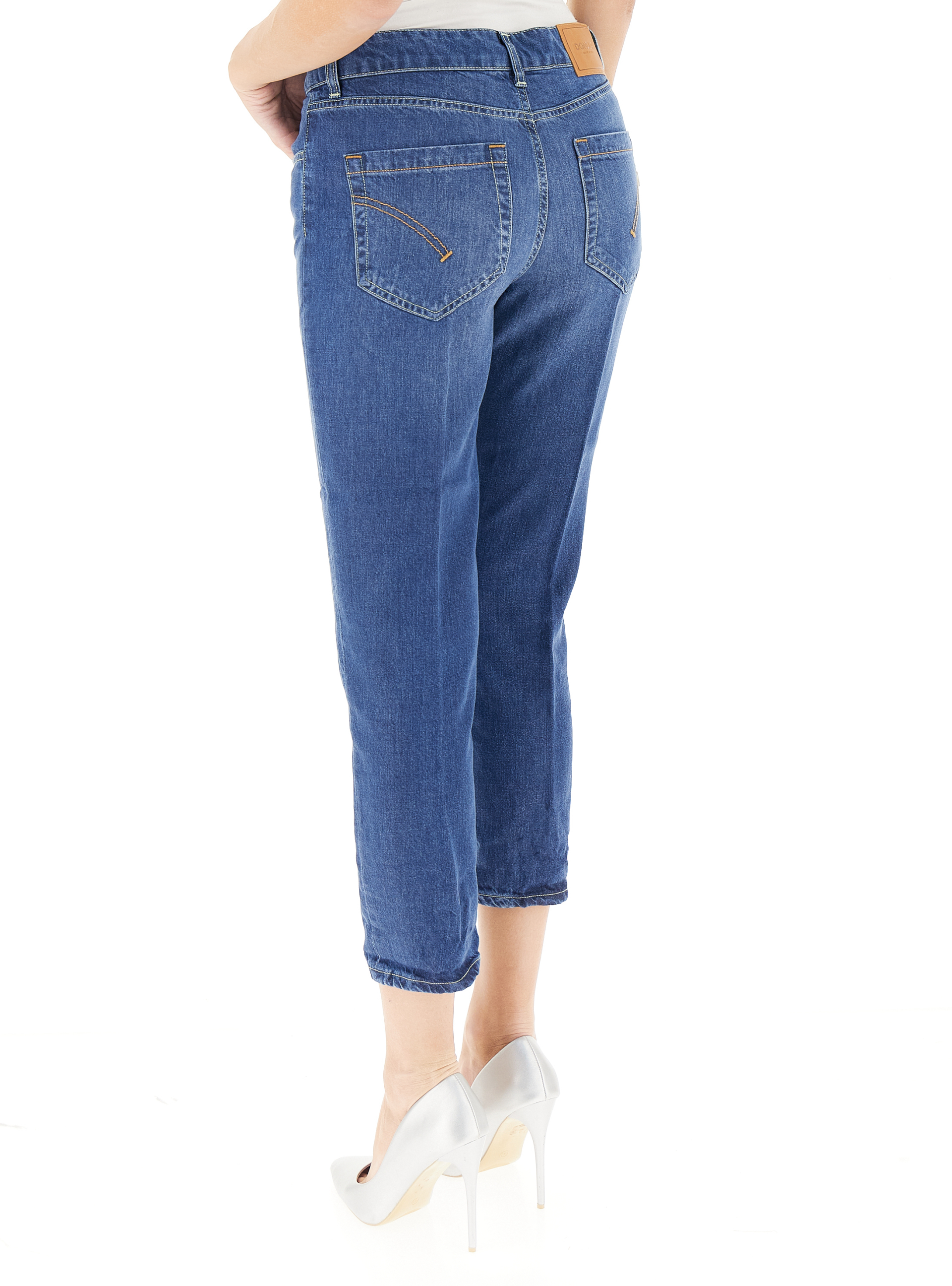 secondary product photo