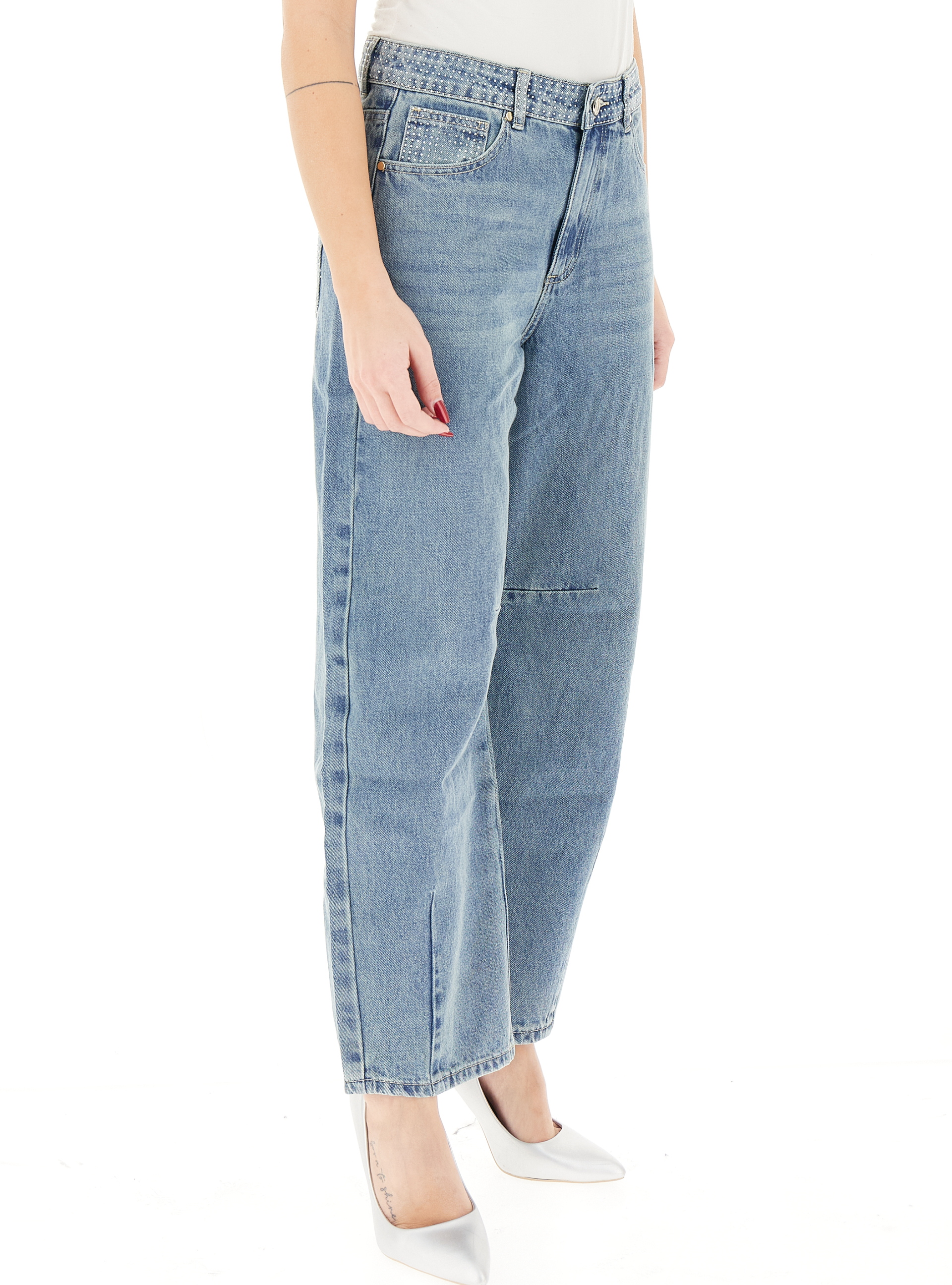 secondary product photo