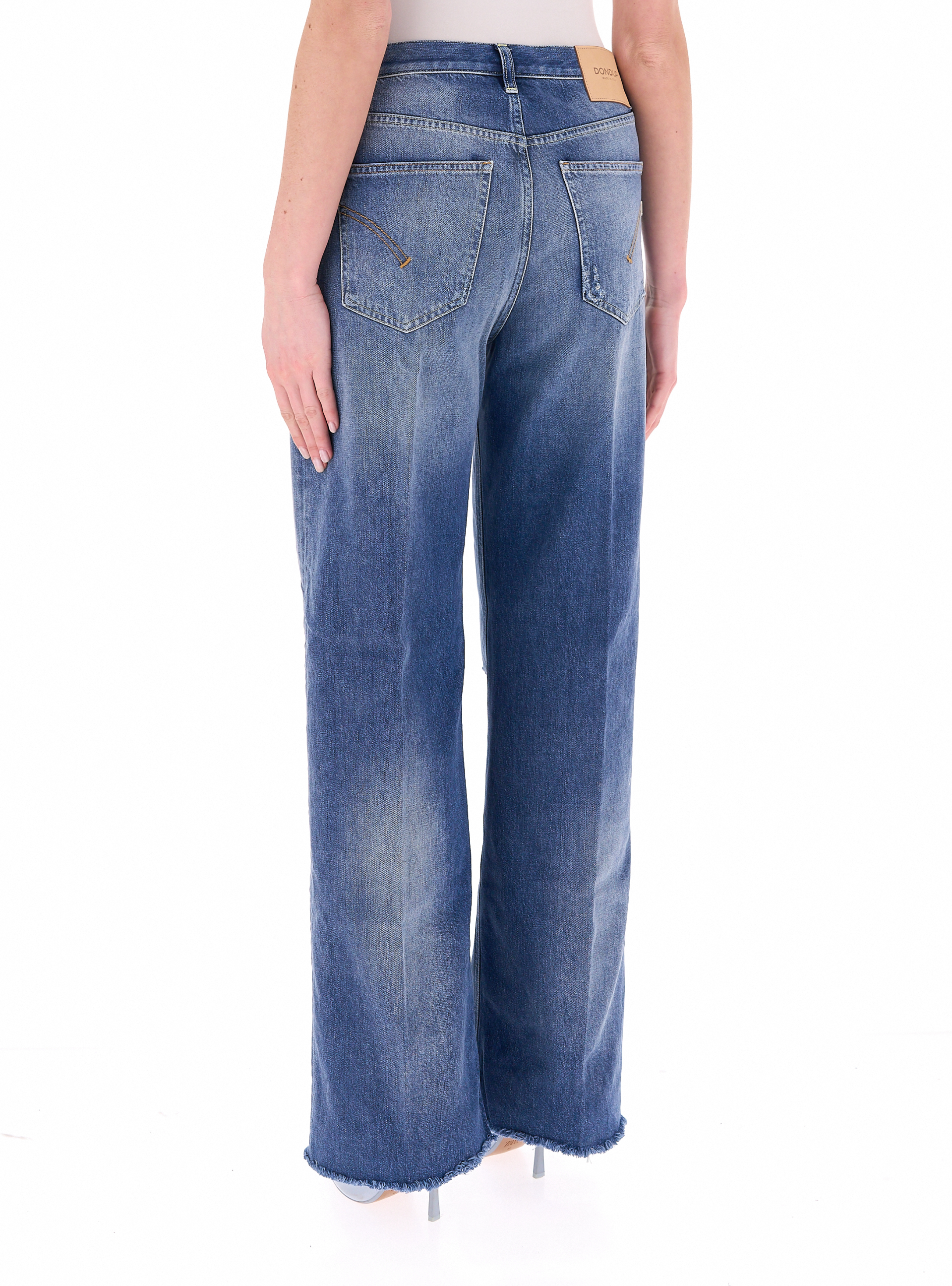 secondary product photo