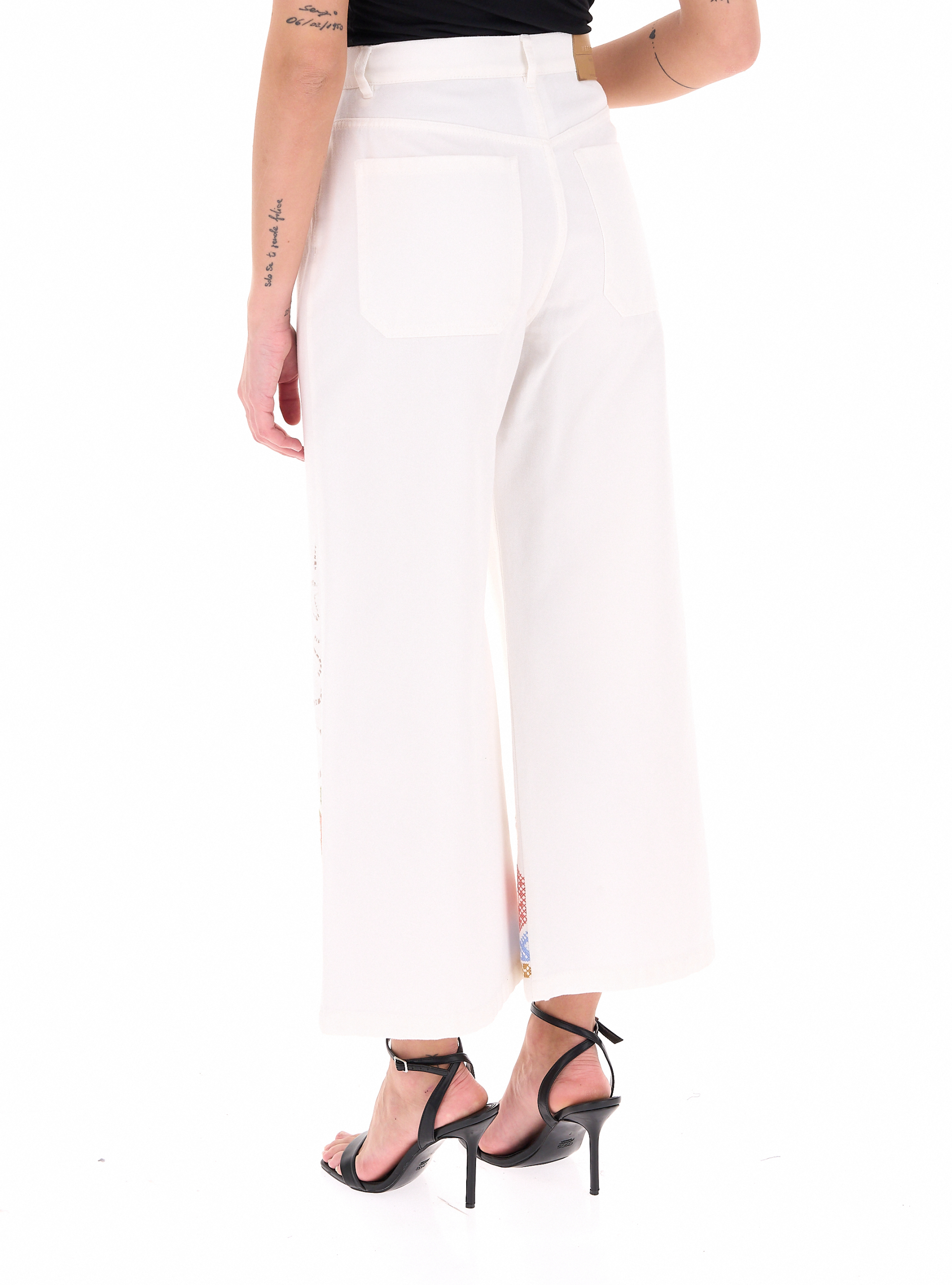 secondary product photo