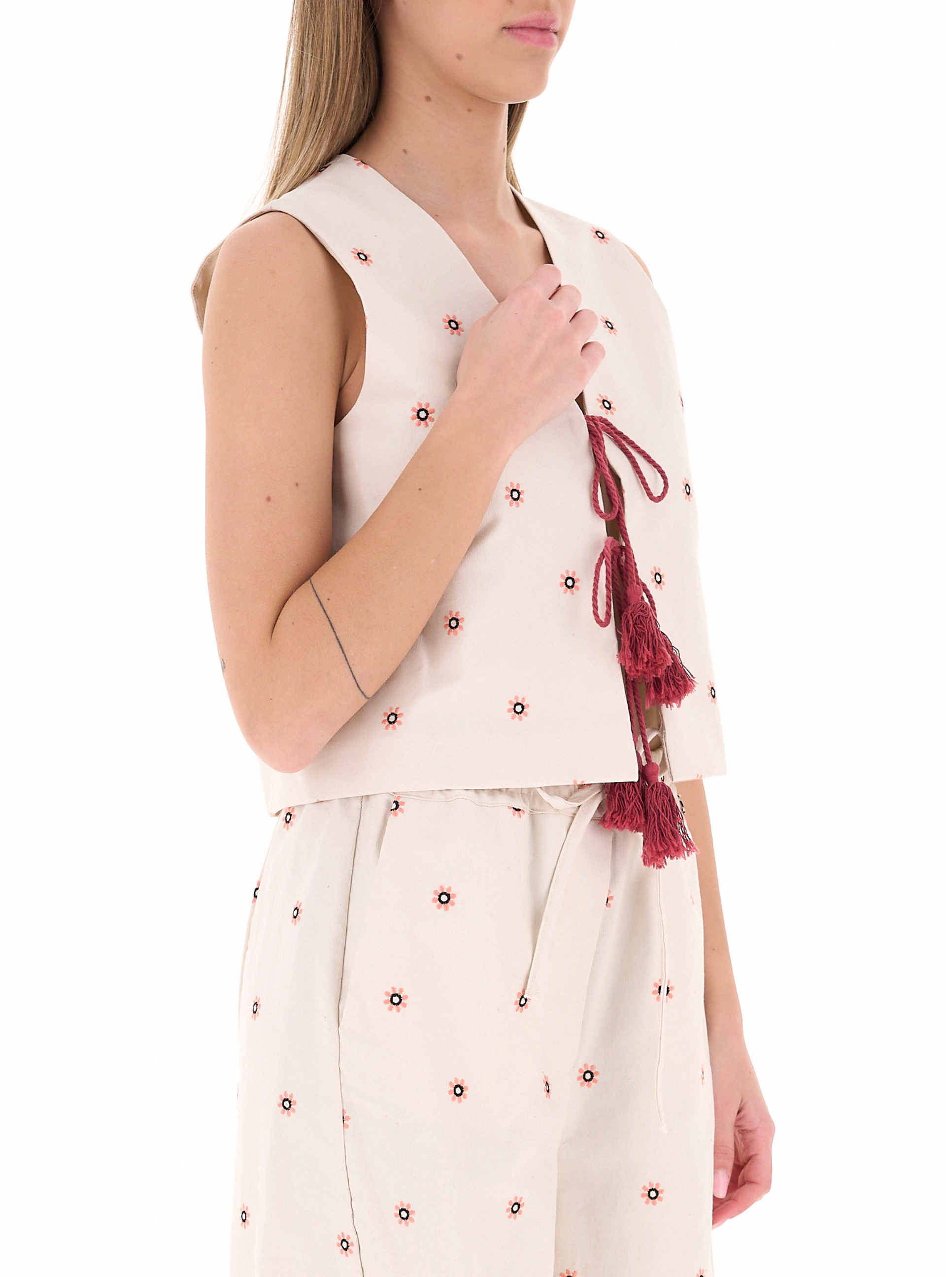 secondary product photo