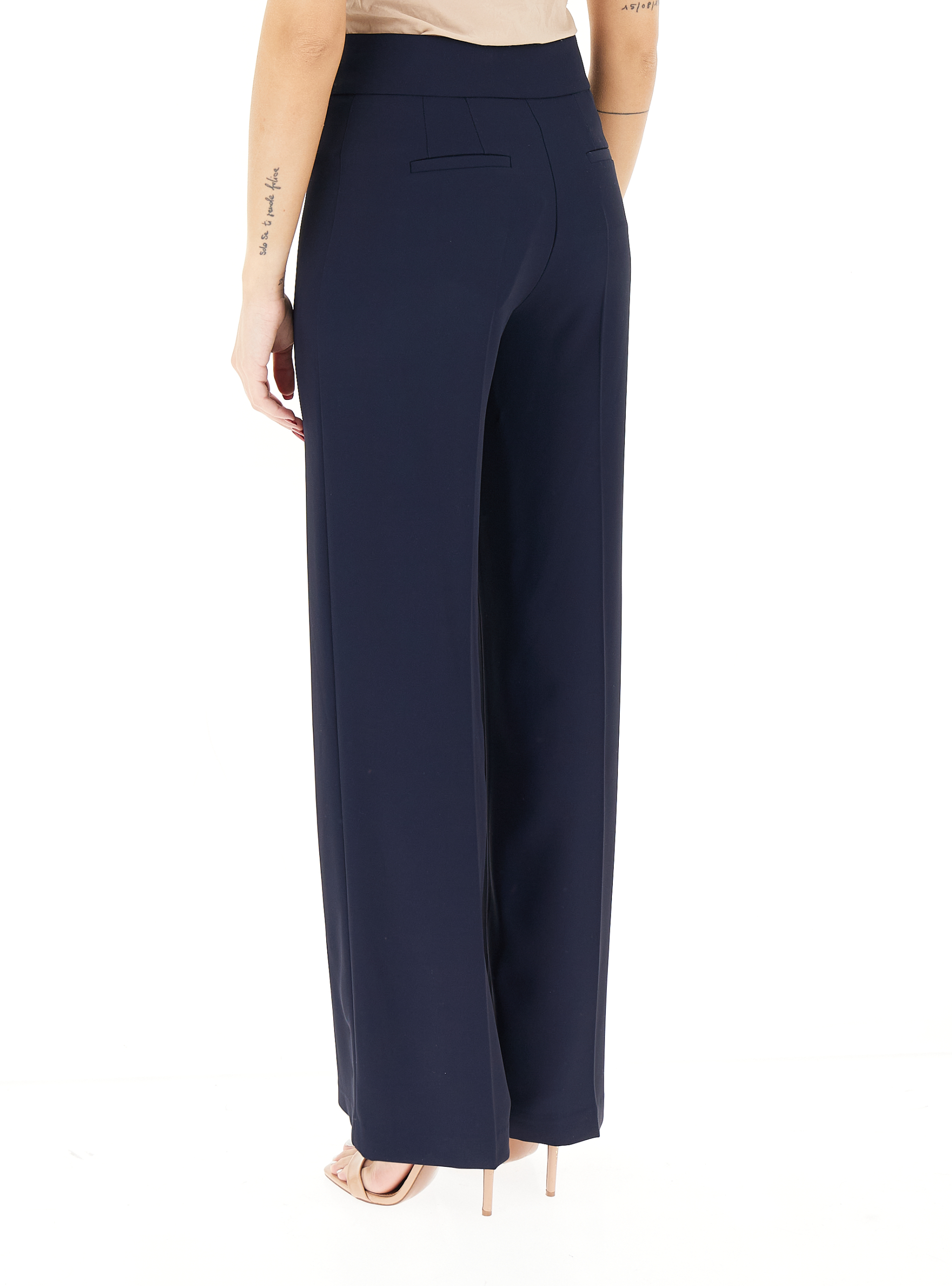 secondary product photo