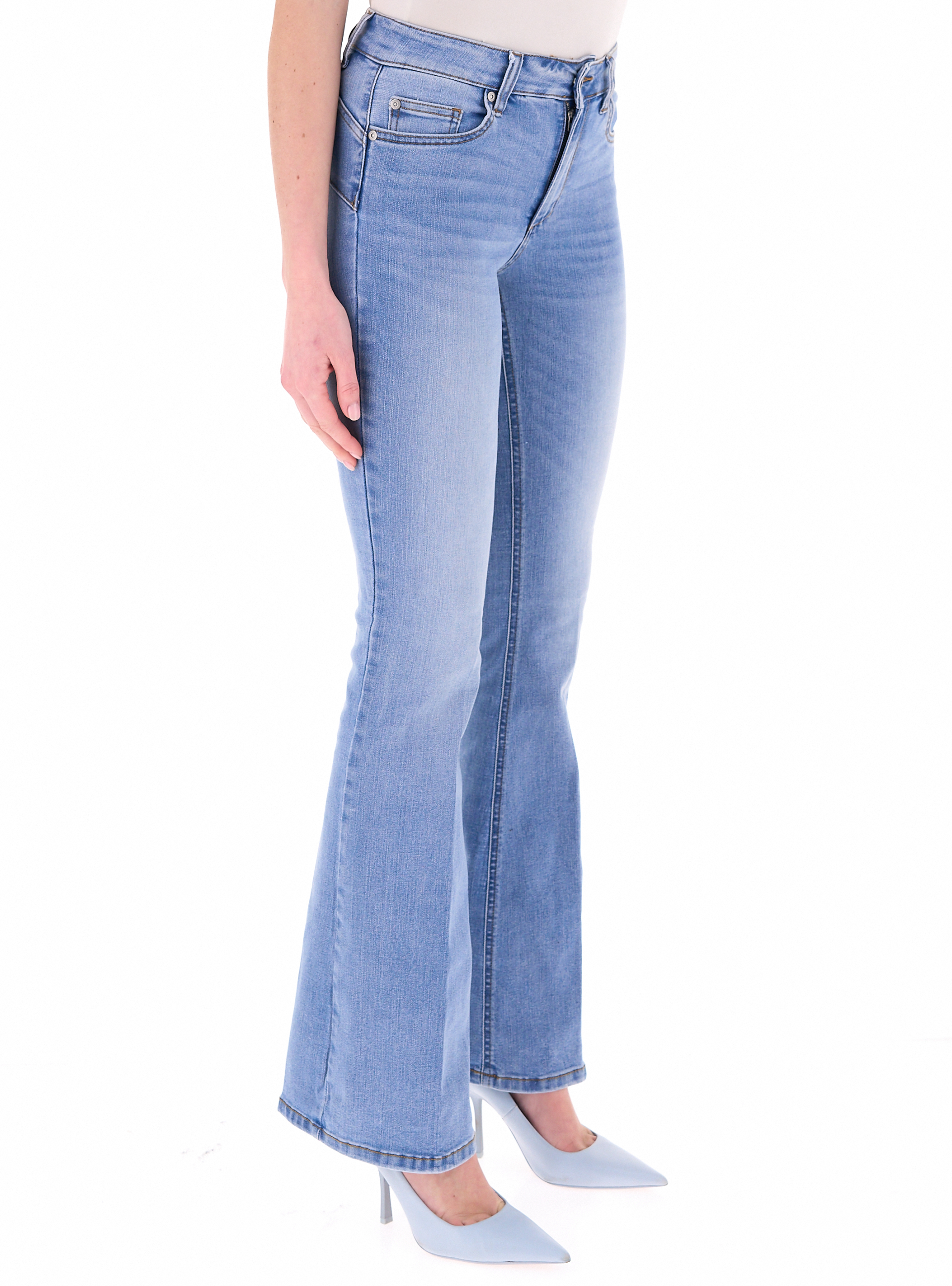 secondary product photo