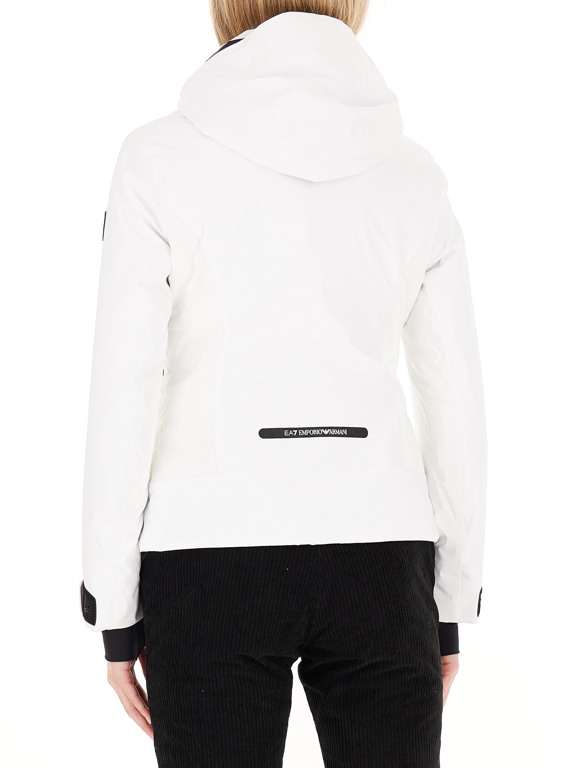 secondary product photo