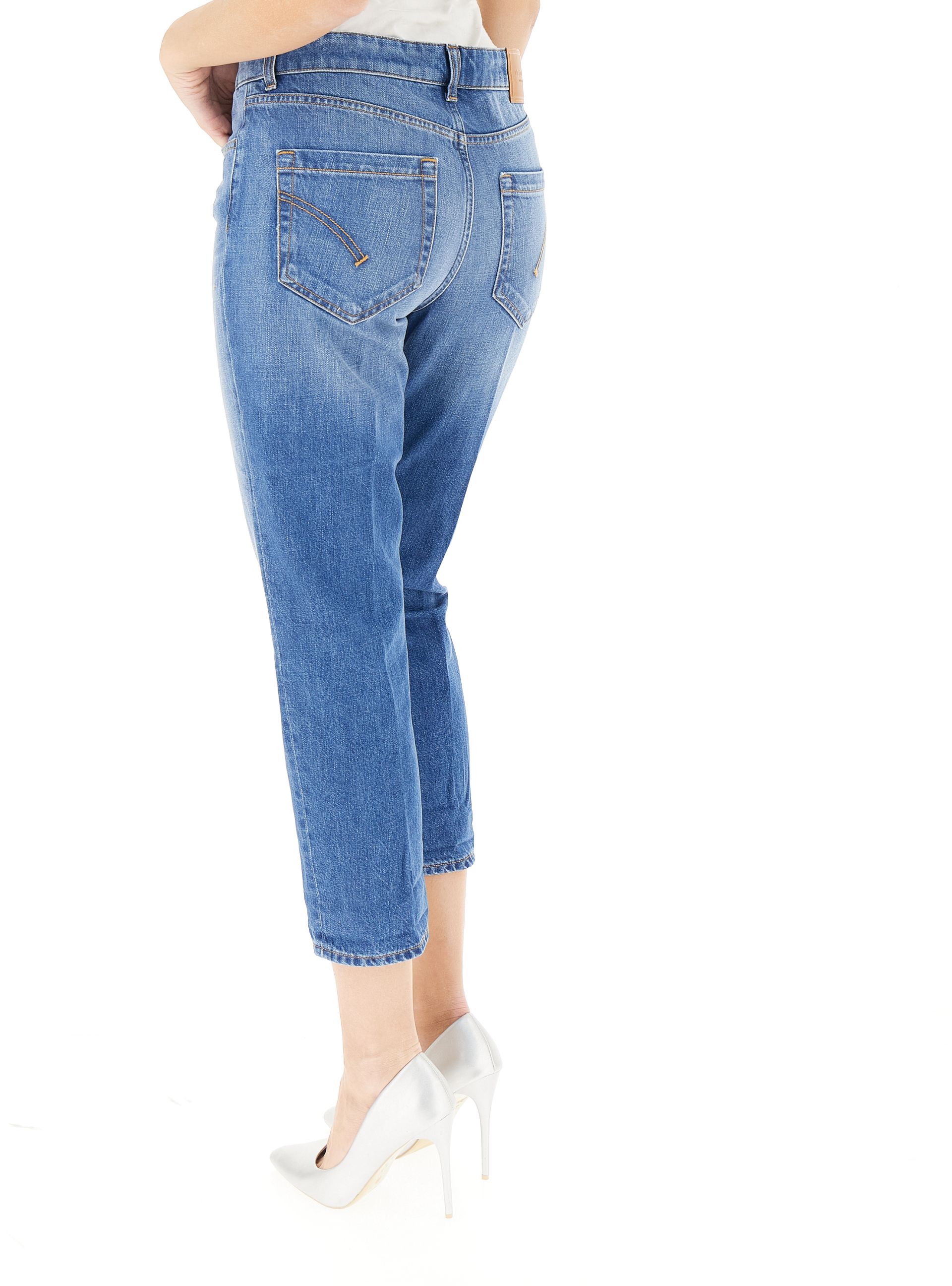 secondary product photo