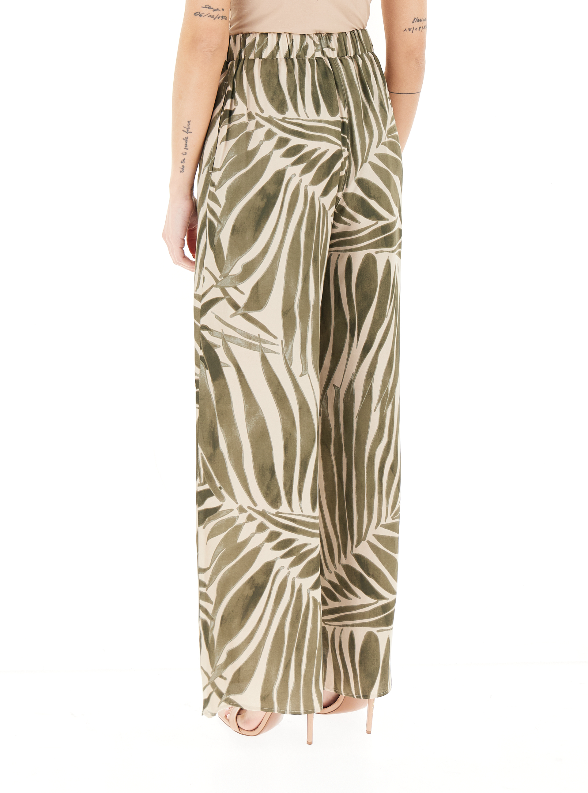 secondary product photo