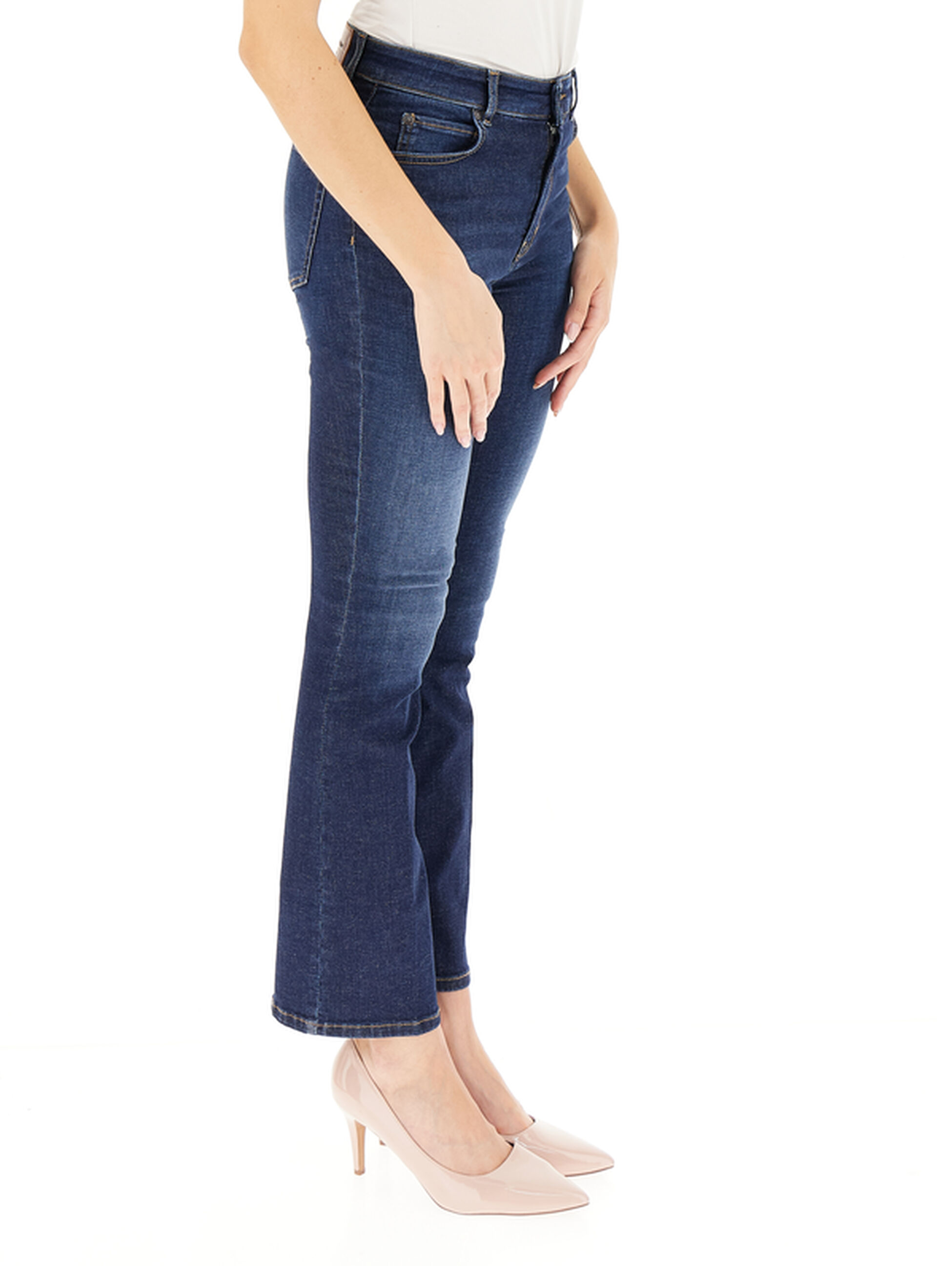 secondary product photo