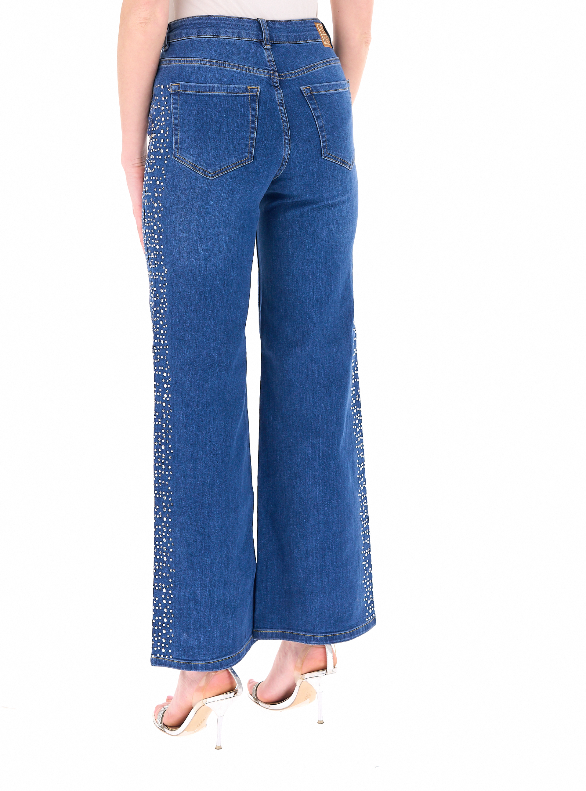 secondary product photo