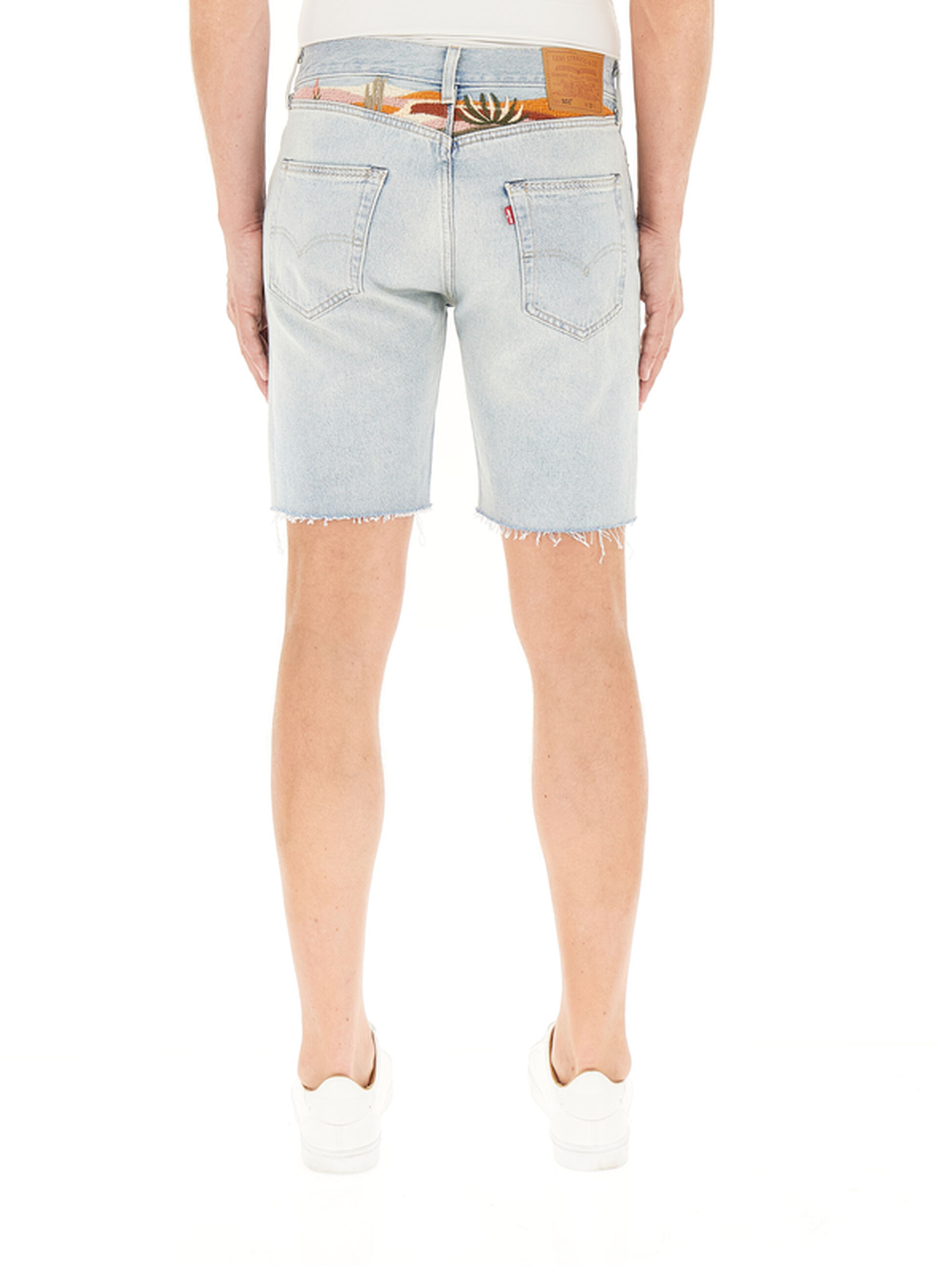 secondary product photo