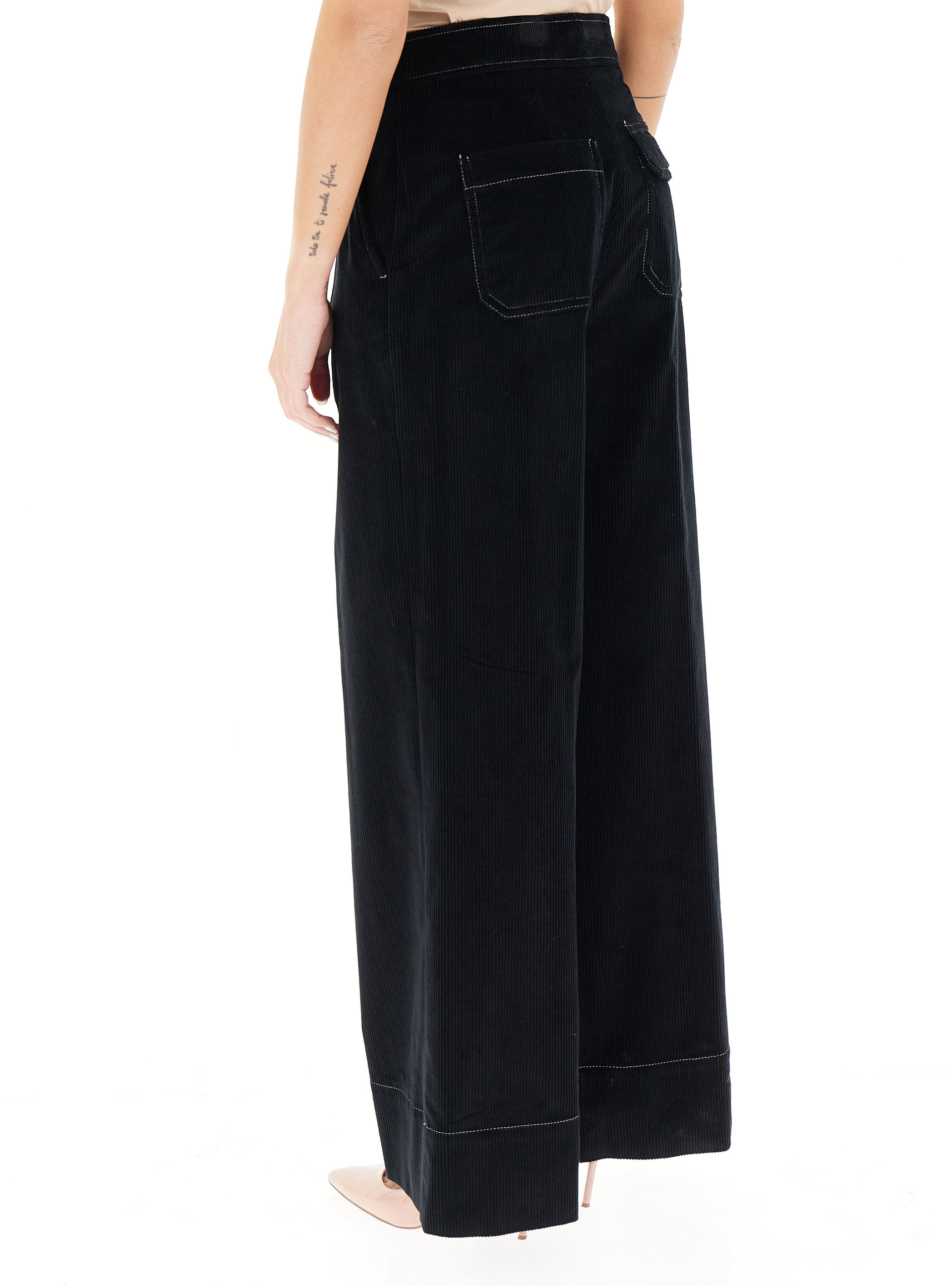 secondary product photo