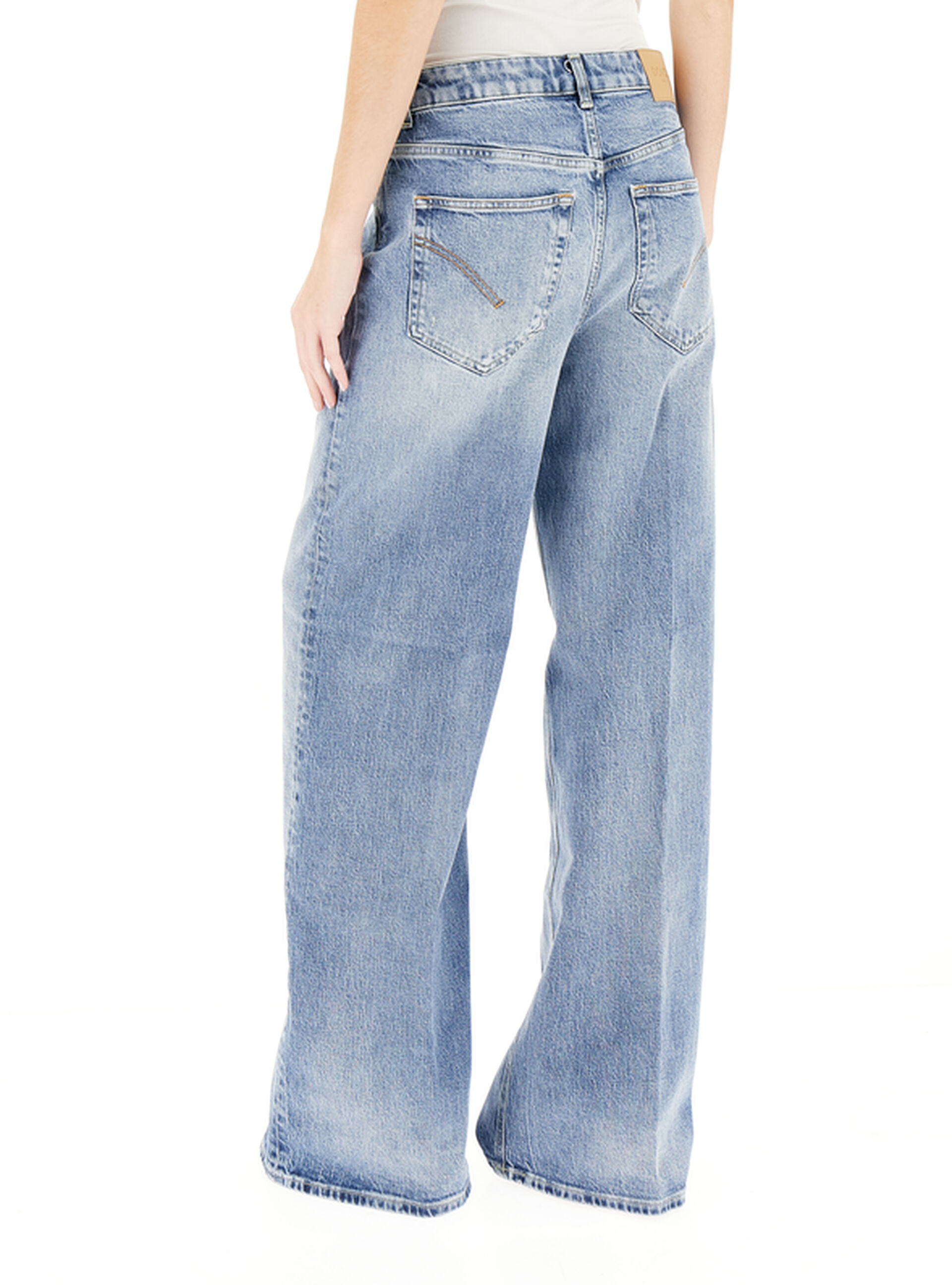 secondary product photo