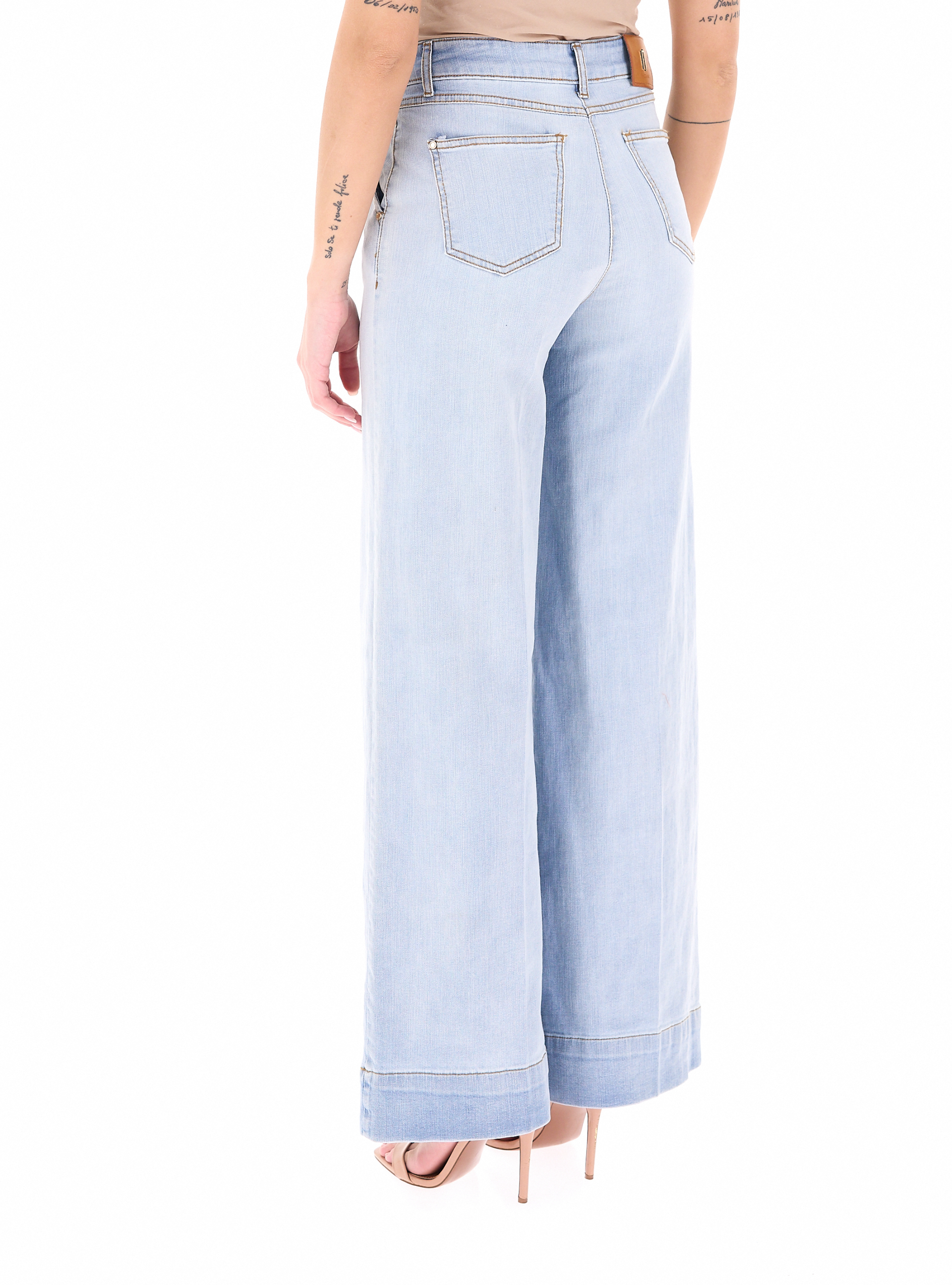 secondary product photo