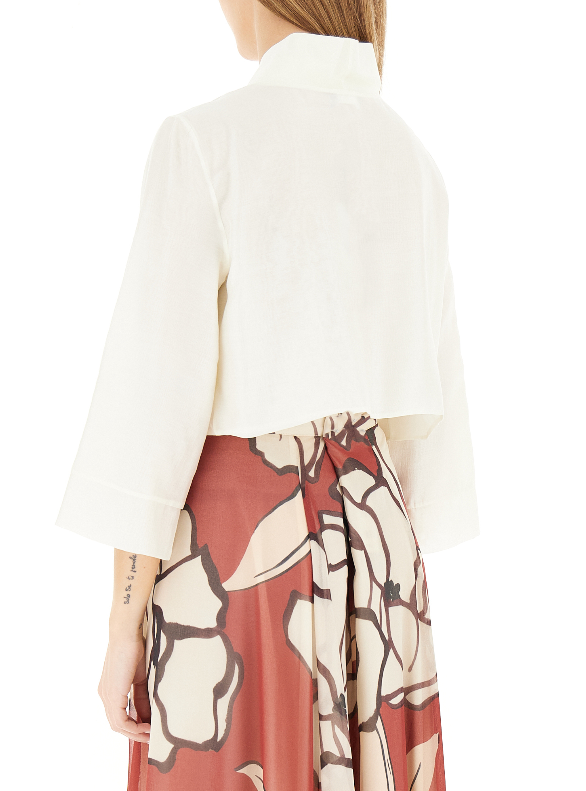 secondary product photo