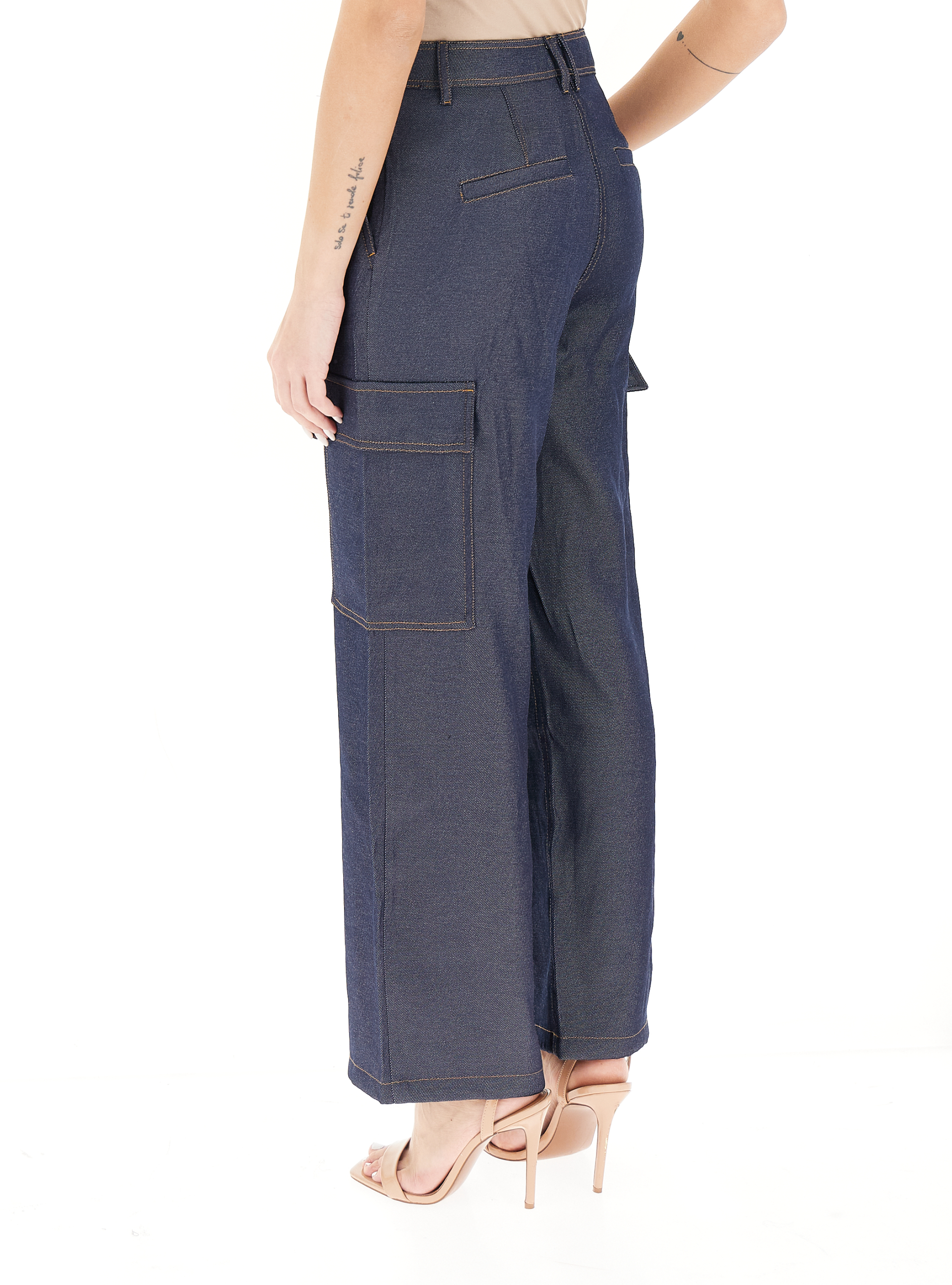 secondary product photo