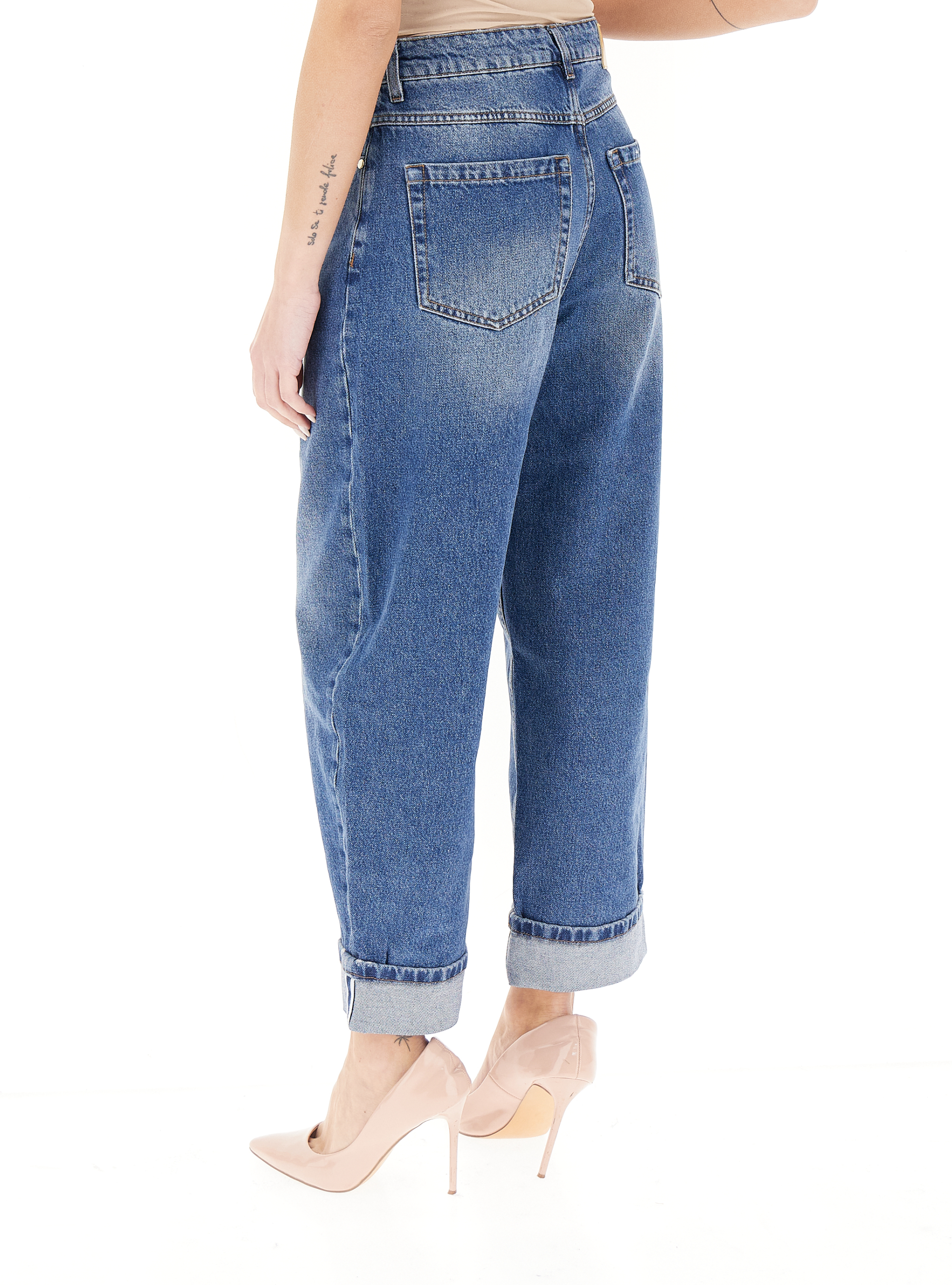 secondary product photo