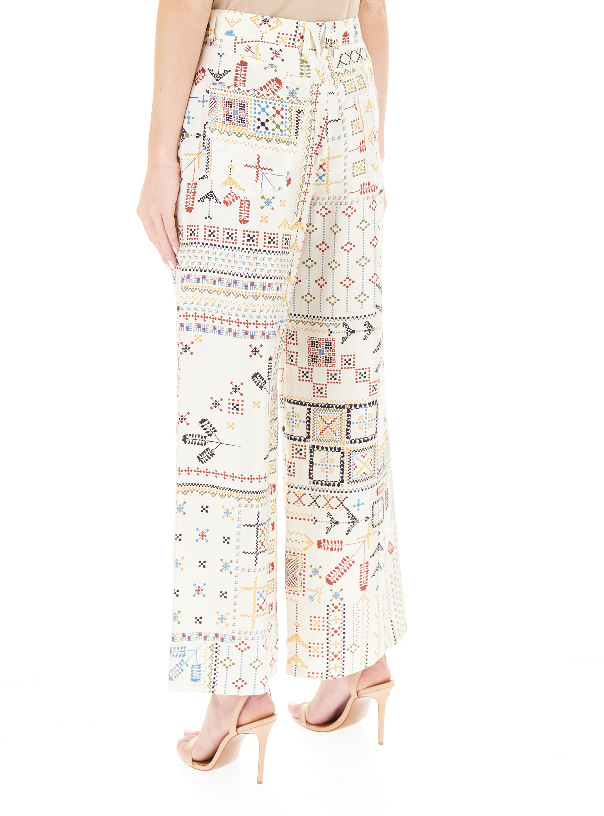 secondary product photo