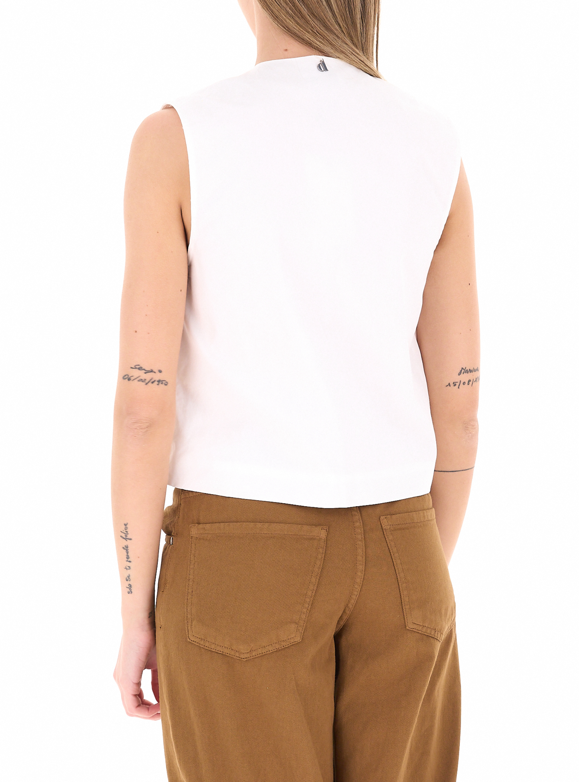 secondary product photo