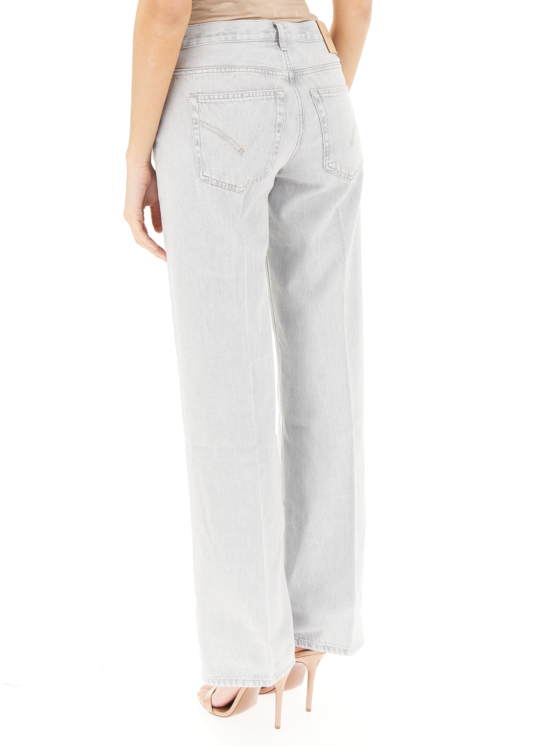 secondary product photo