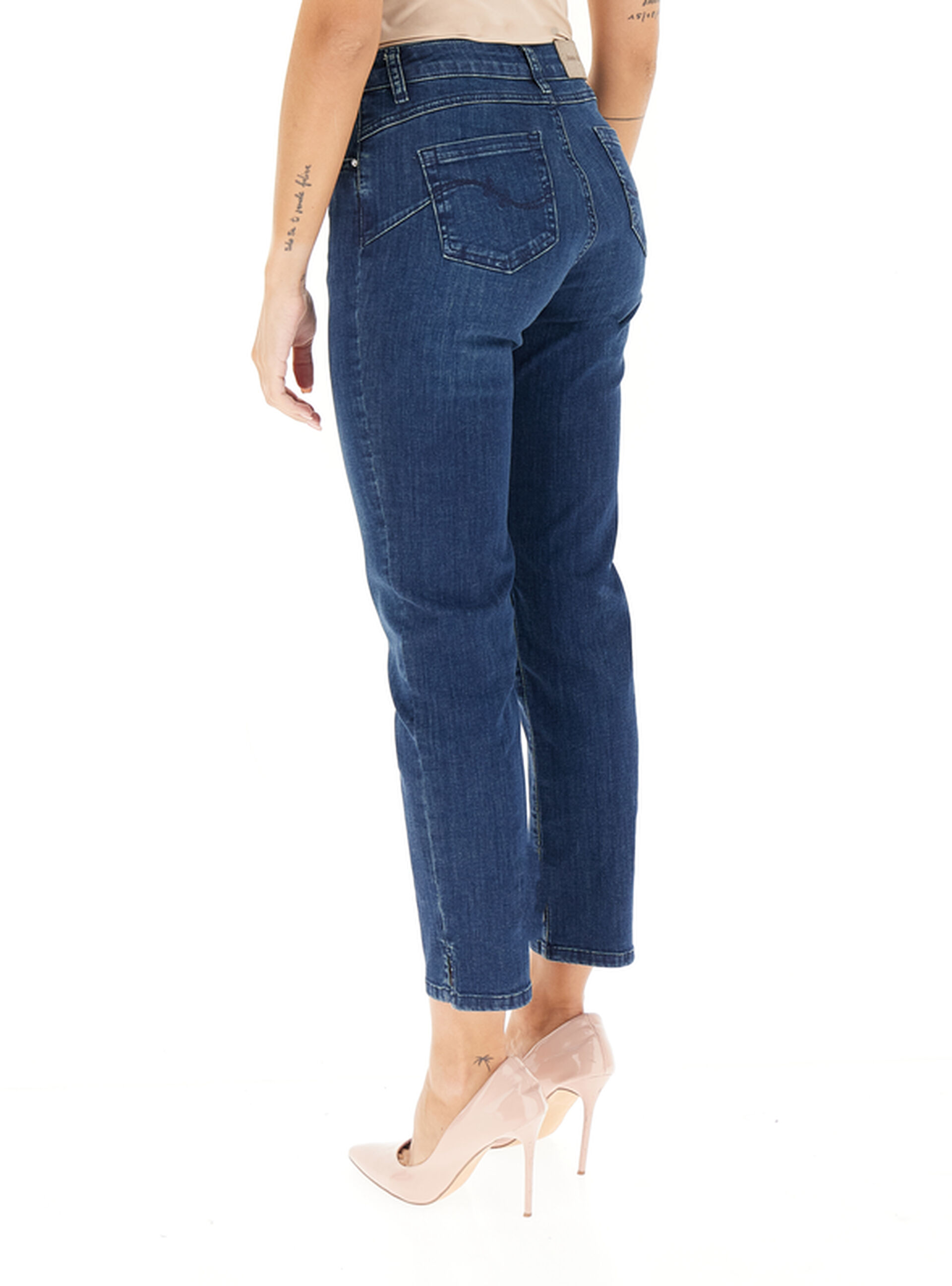 secondary product photo