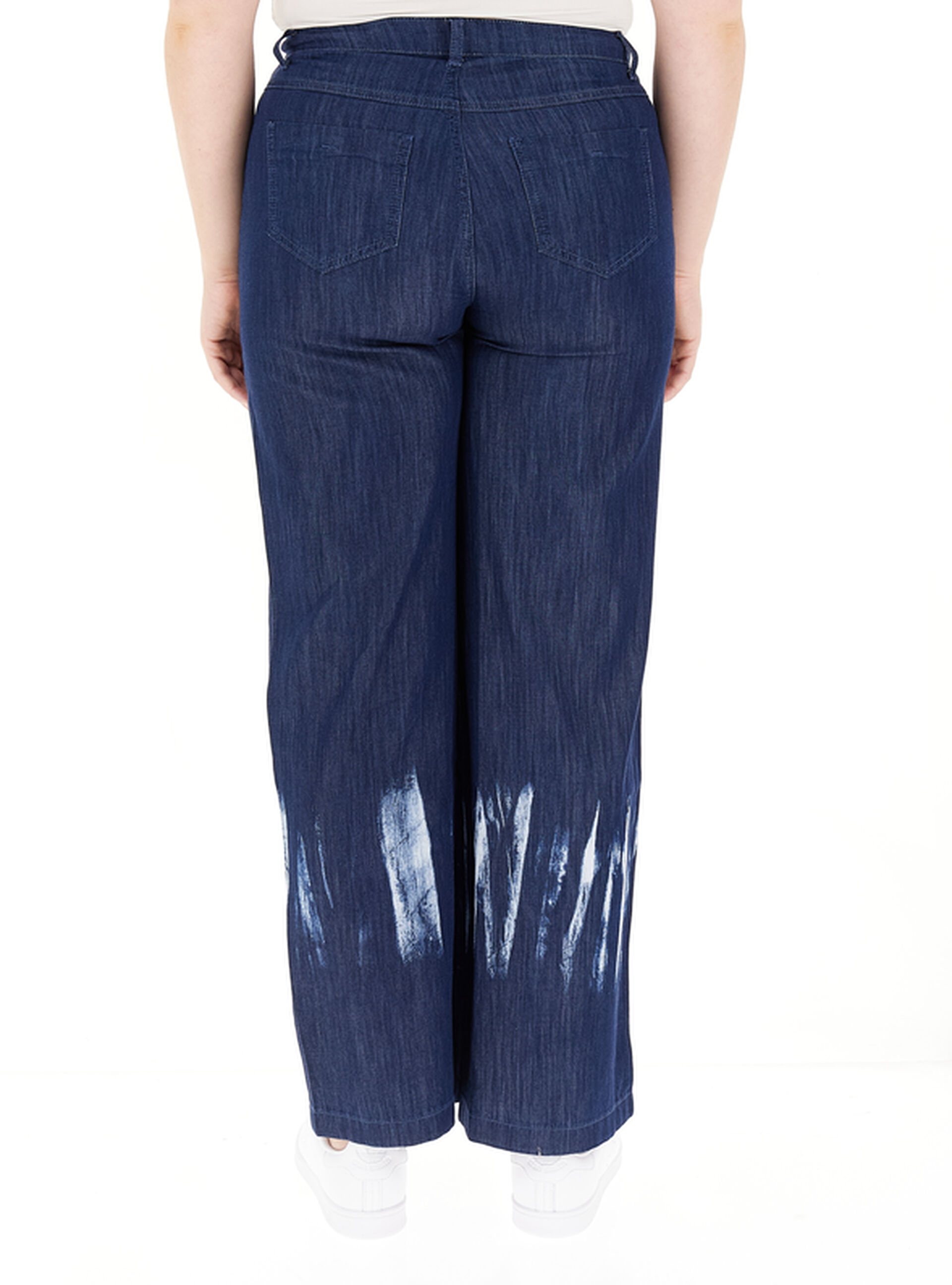 secondary product photo