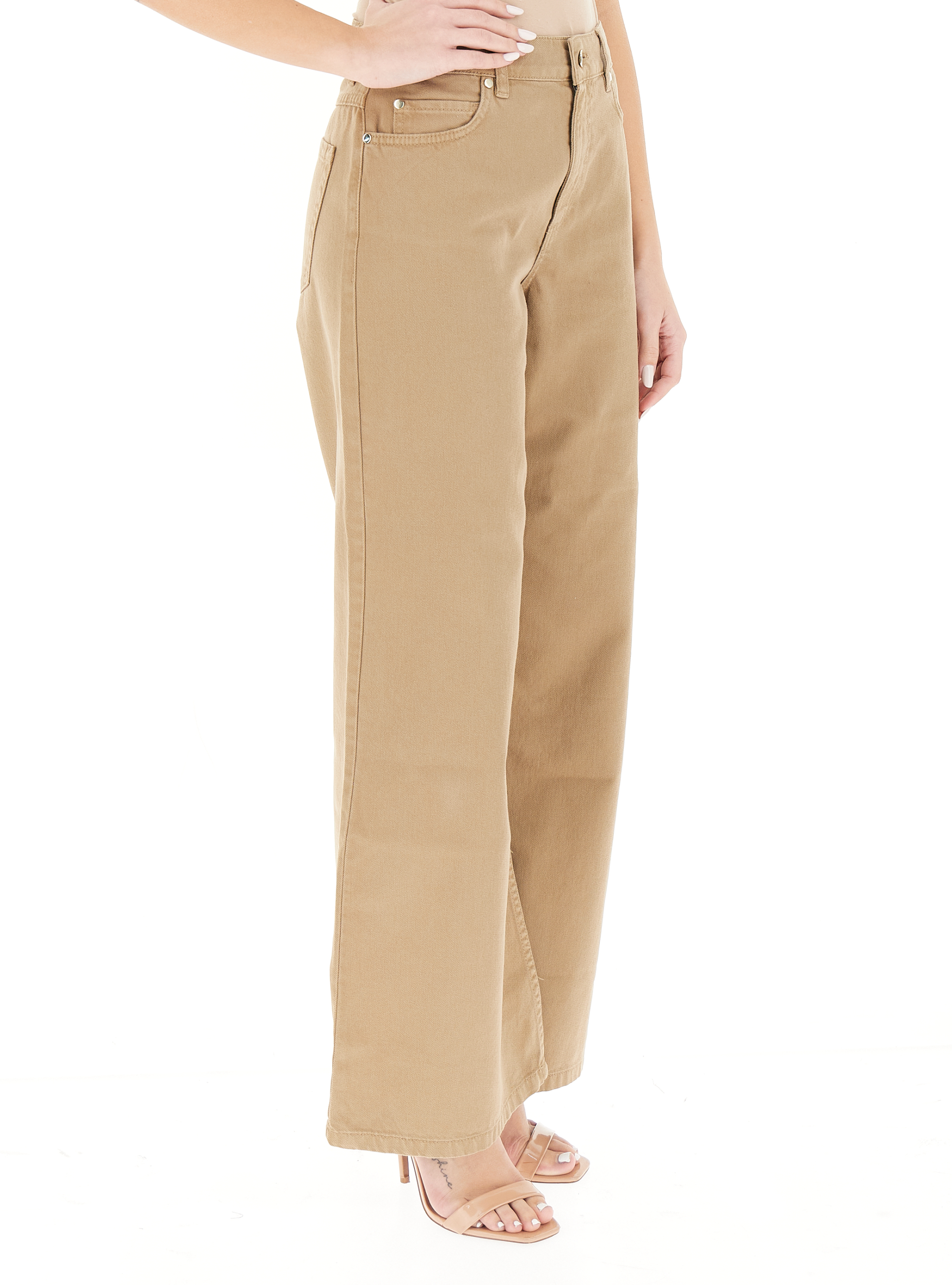 secondary product photo