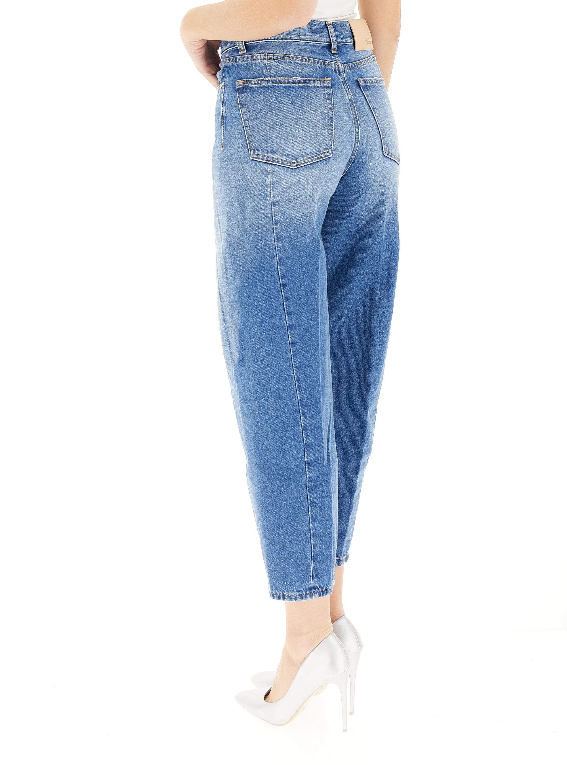 secondary product photo