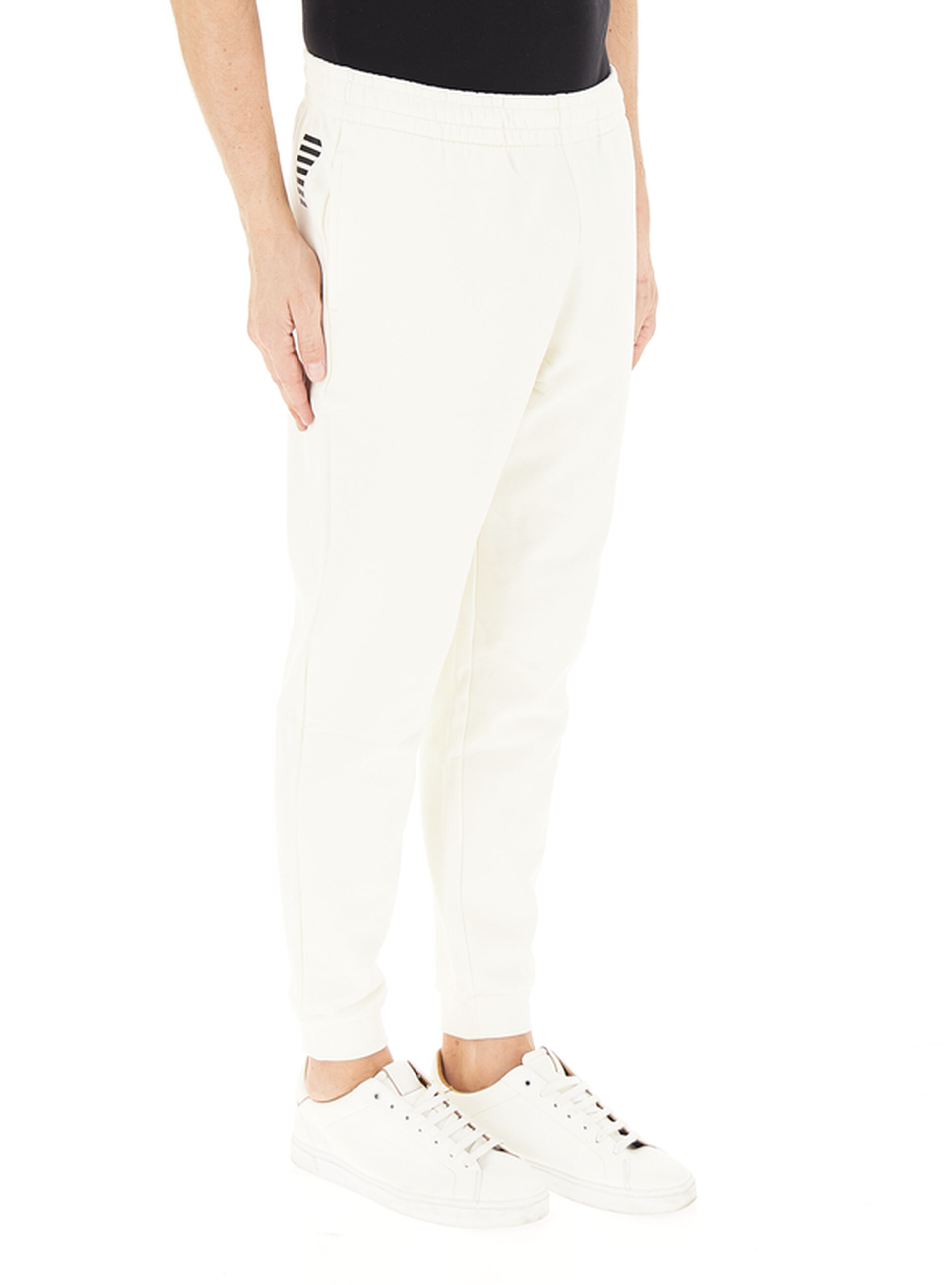 secondary product photo