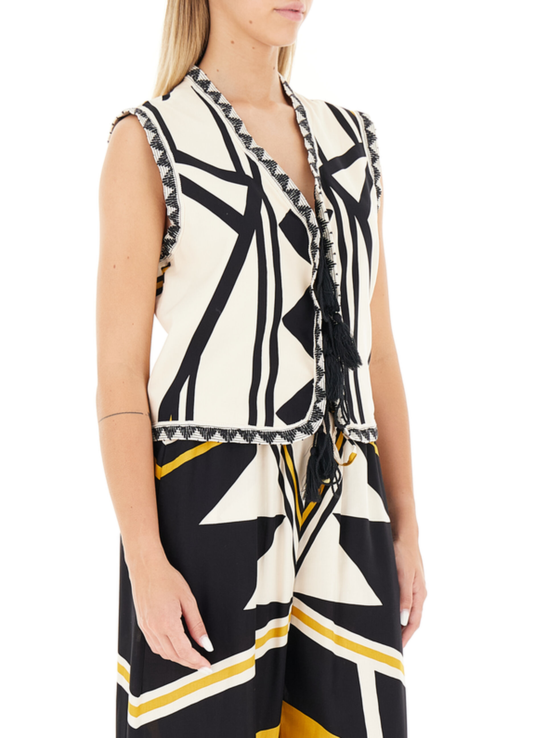 secondary product photo