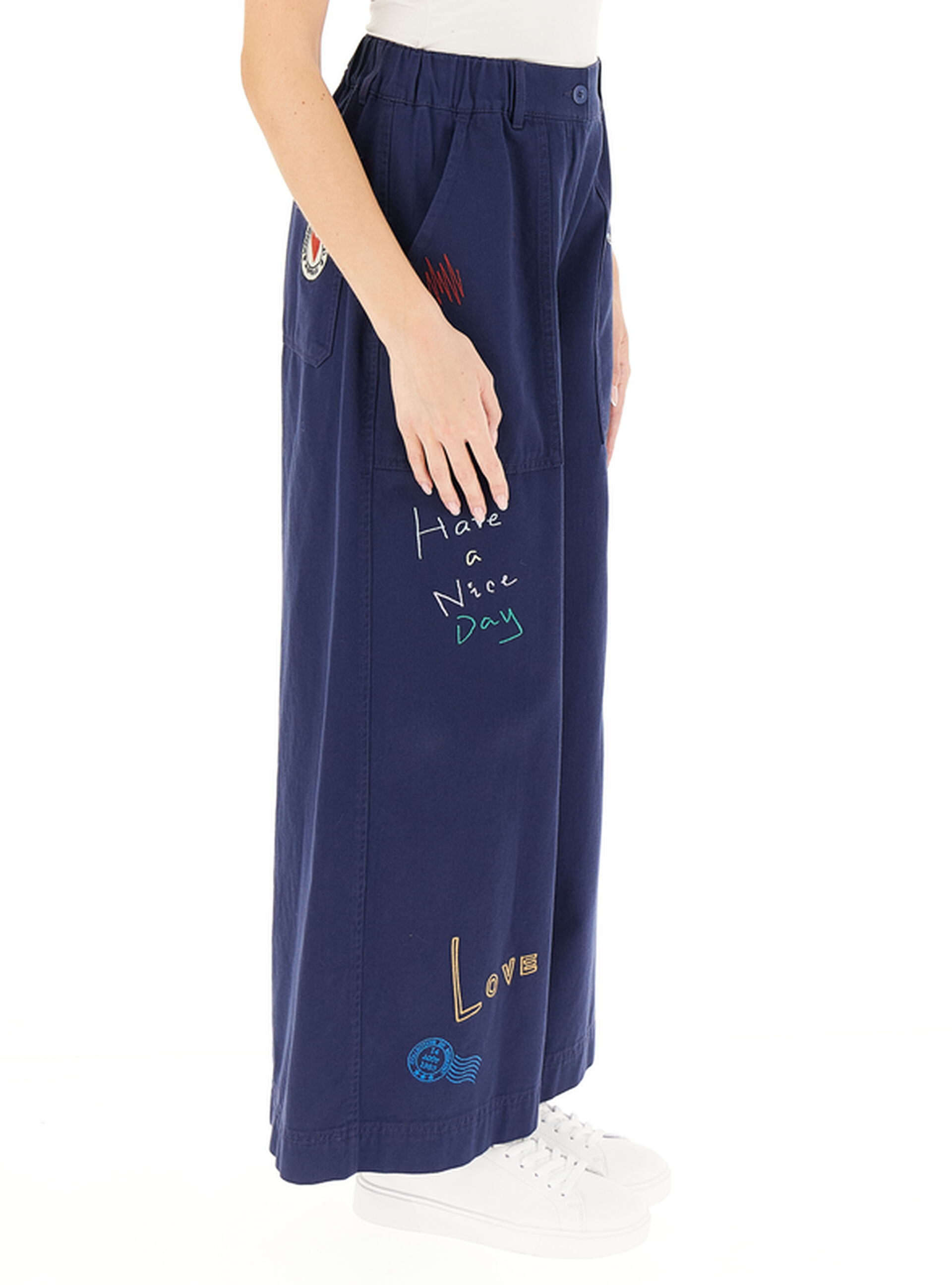 secondary product photo