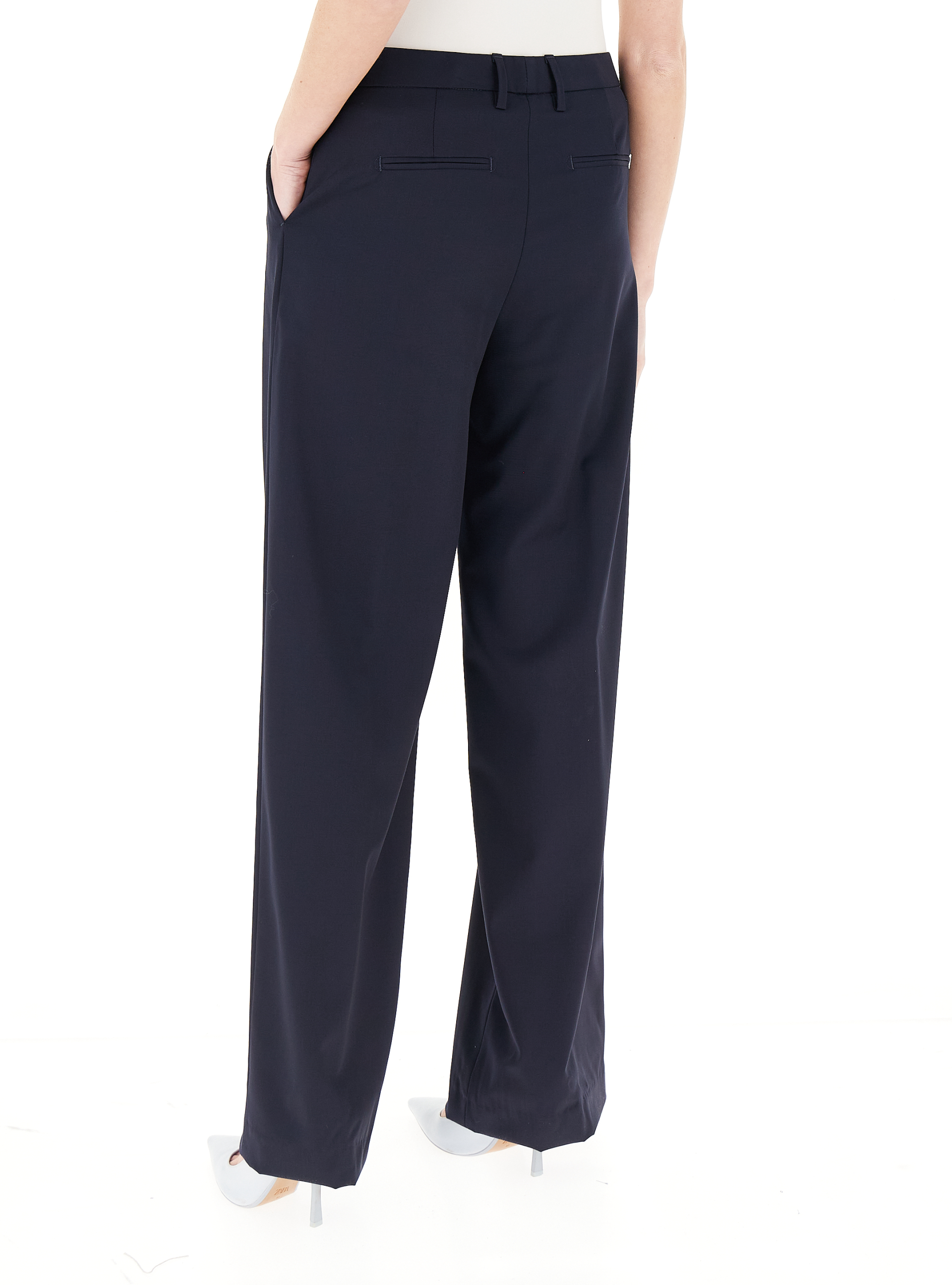 secondary product photo