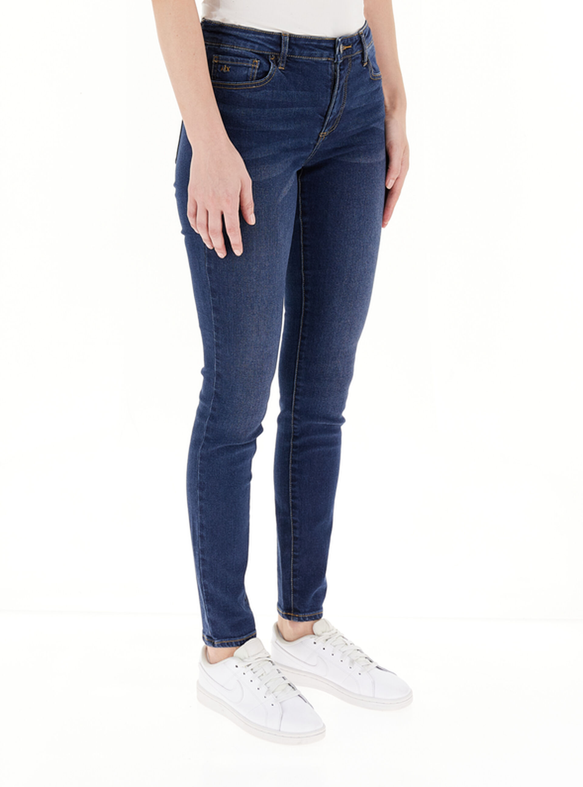 secondary product photo