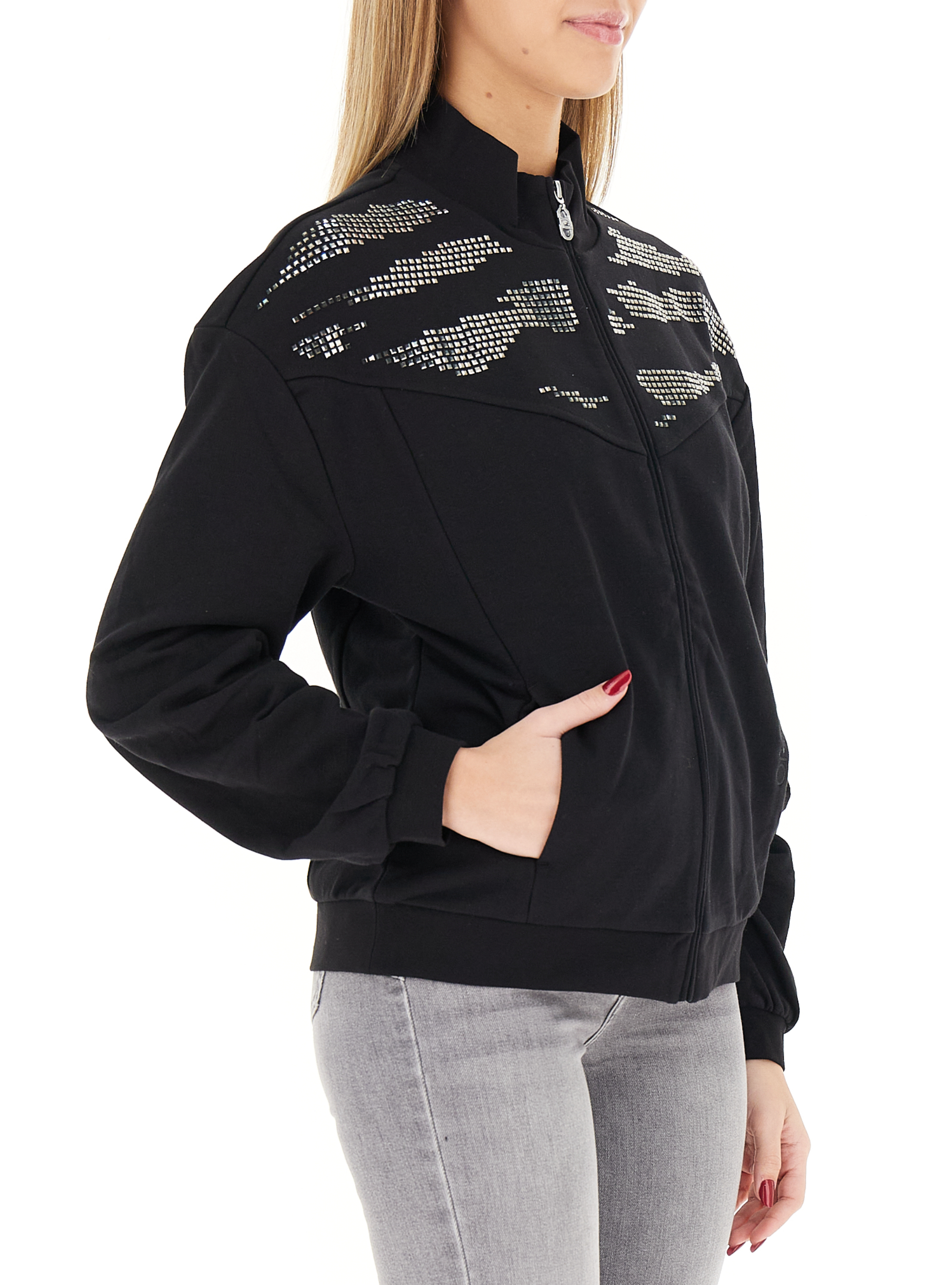 secondary product photo