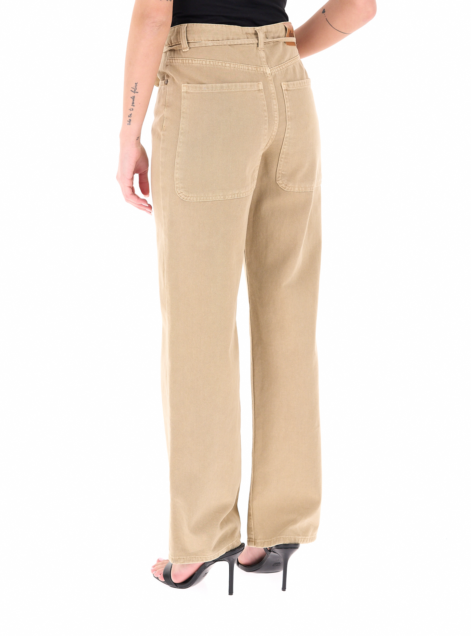 secondary product photo