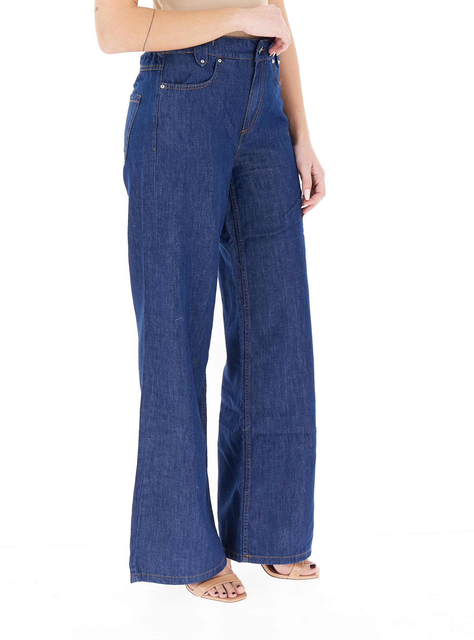 secondary product photo