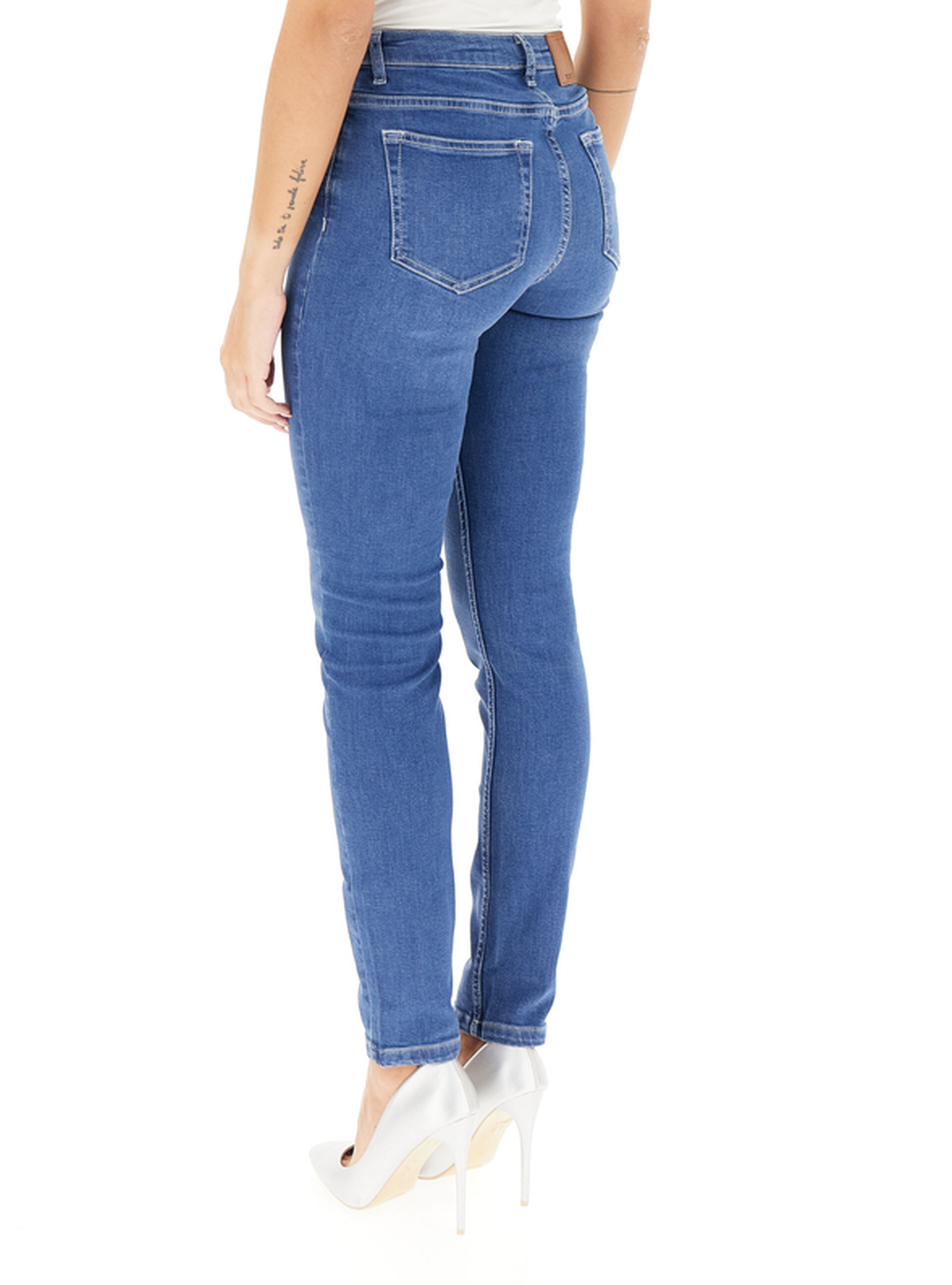 secondary product photo