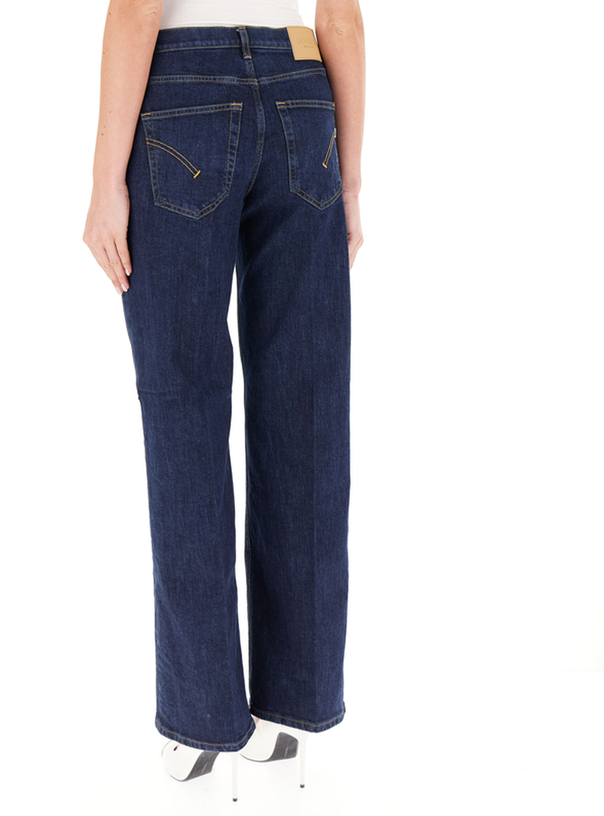 secondary product photo