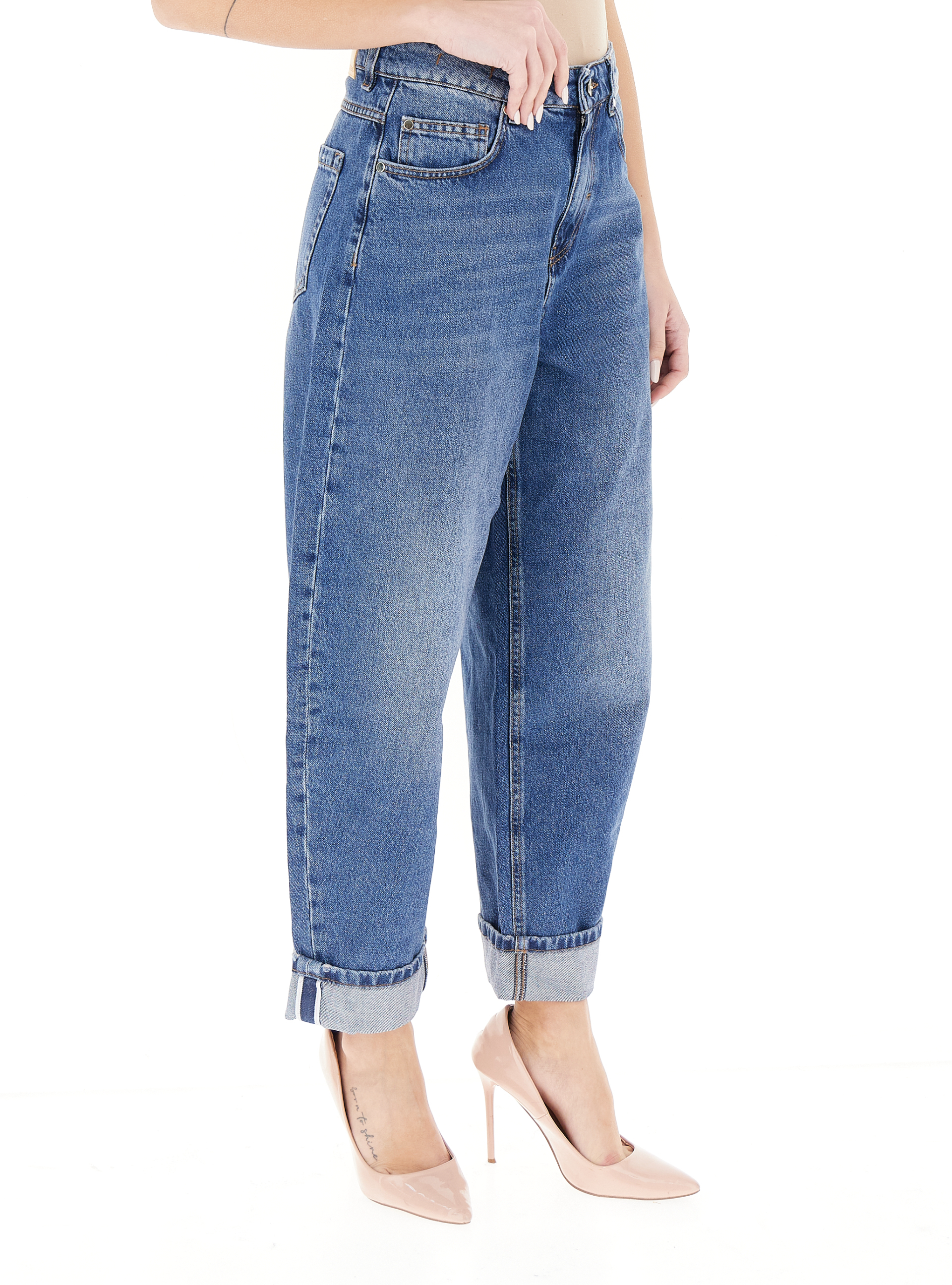 secondary product photo