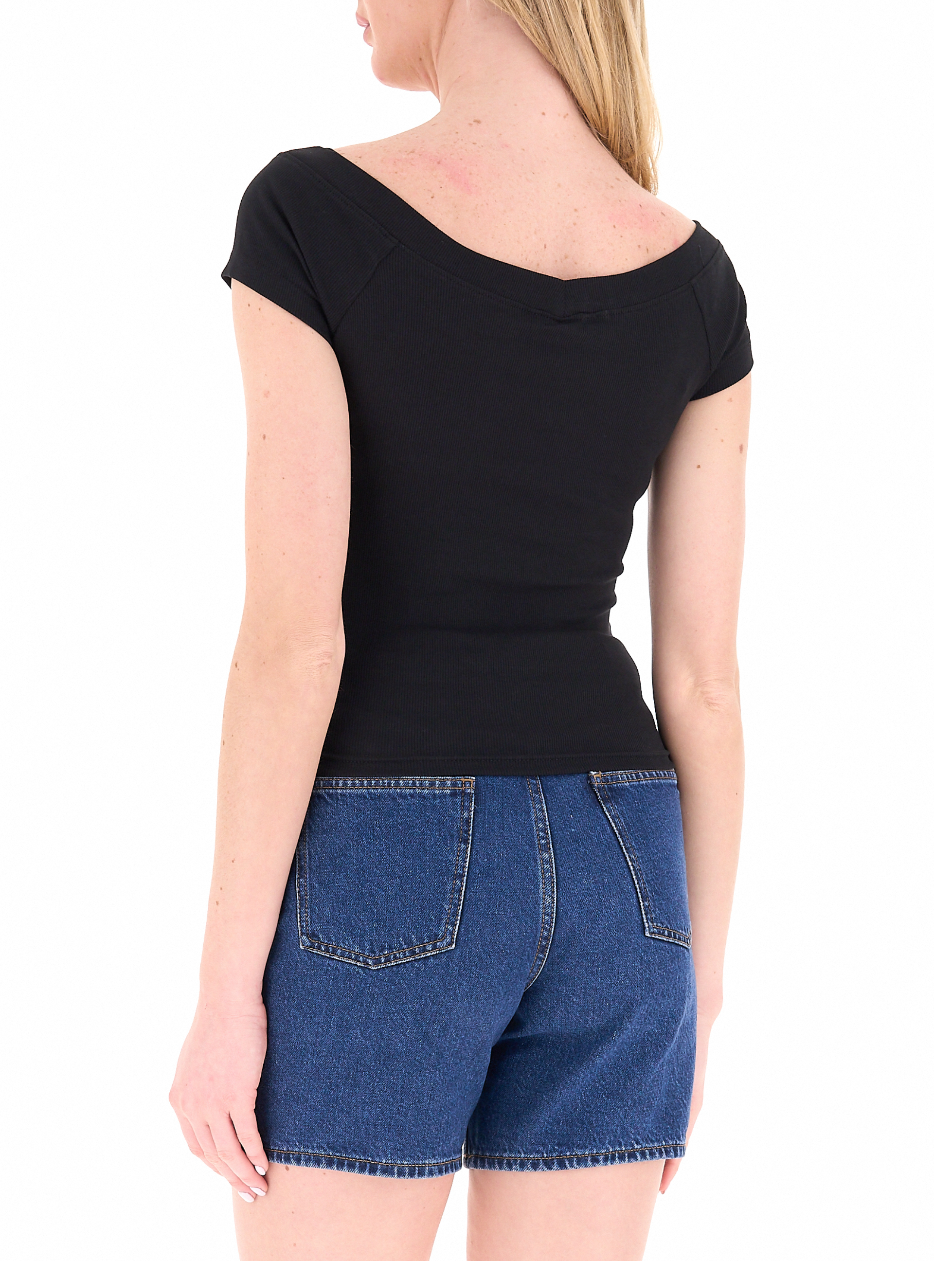 secondary product photo