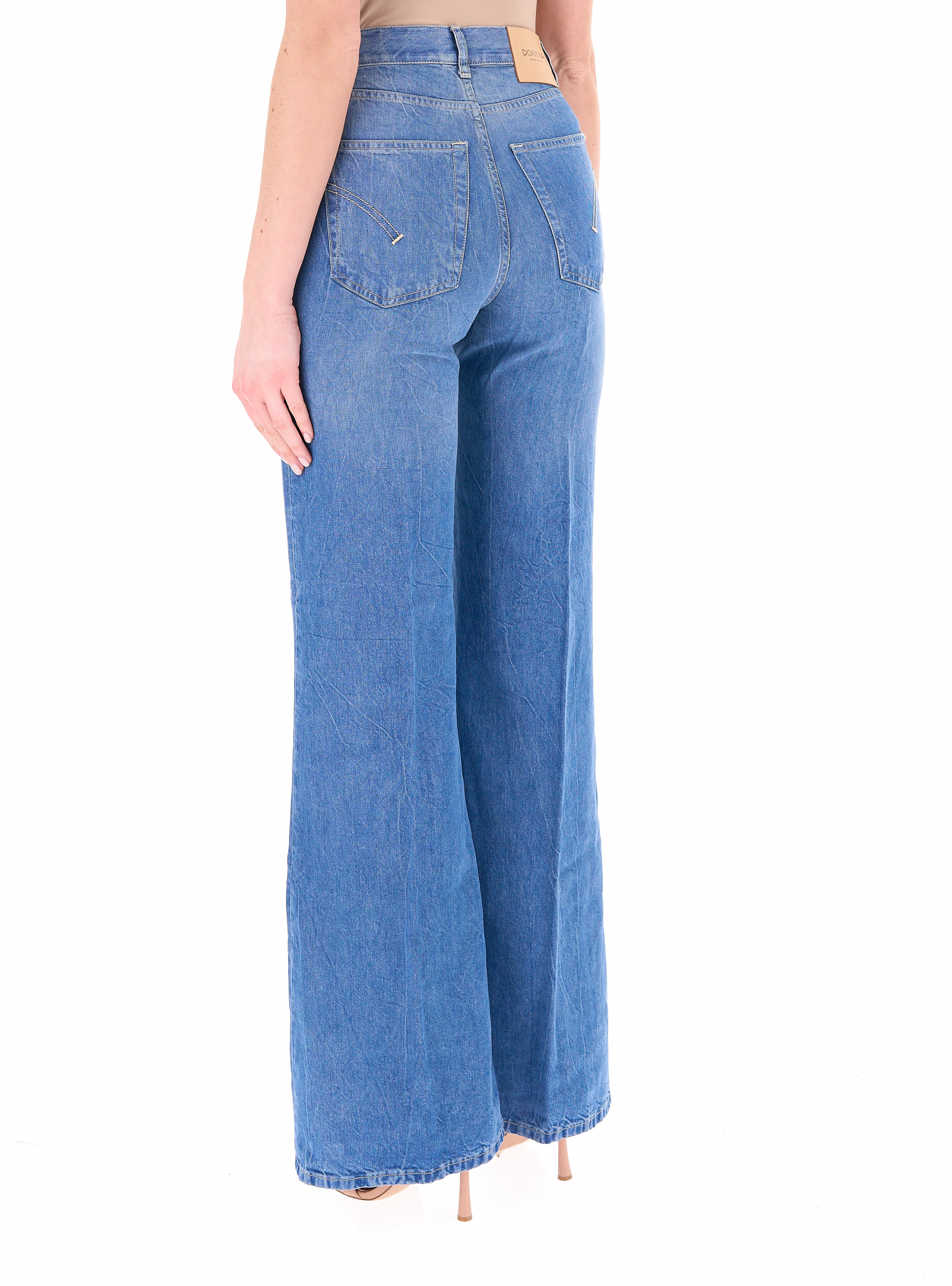 secondary product photo